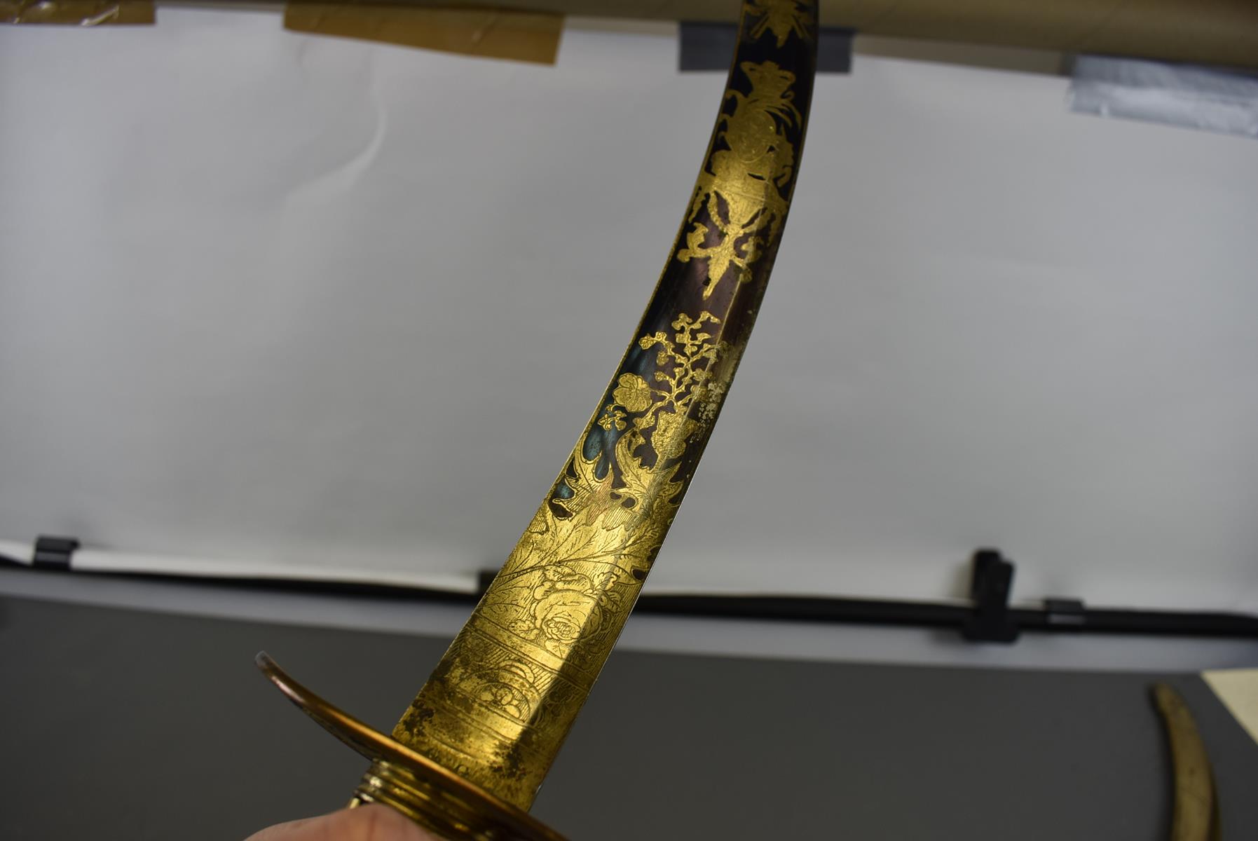 AN 1803 PATTERN LIGHT INFANTRY OFFICER'S SWORD, 72.5cm sharply curved blade decorated with stands of - Image 13 of 17