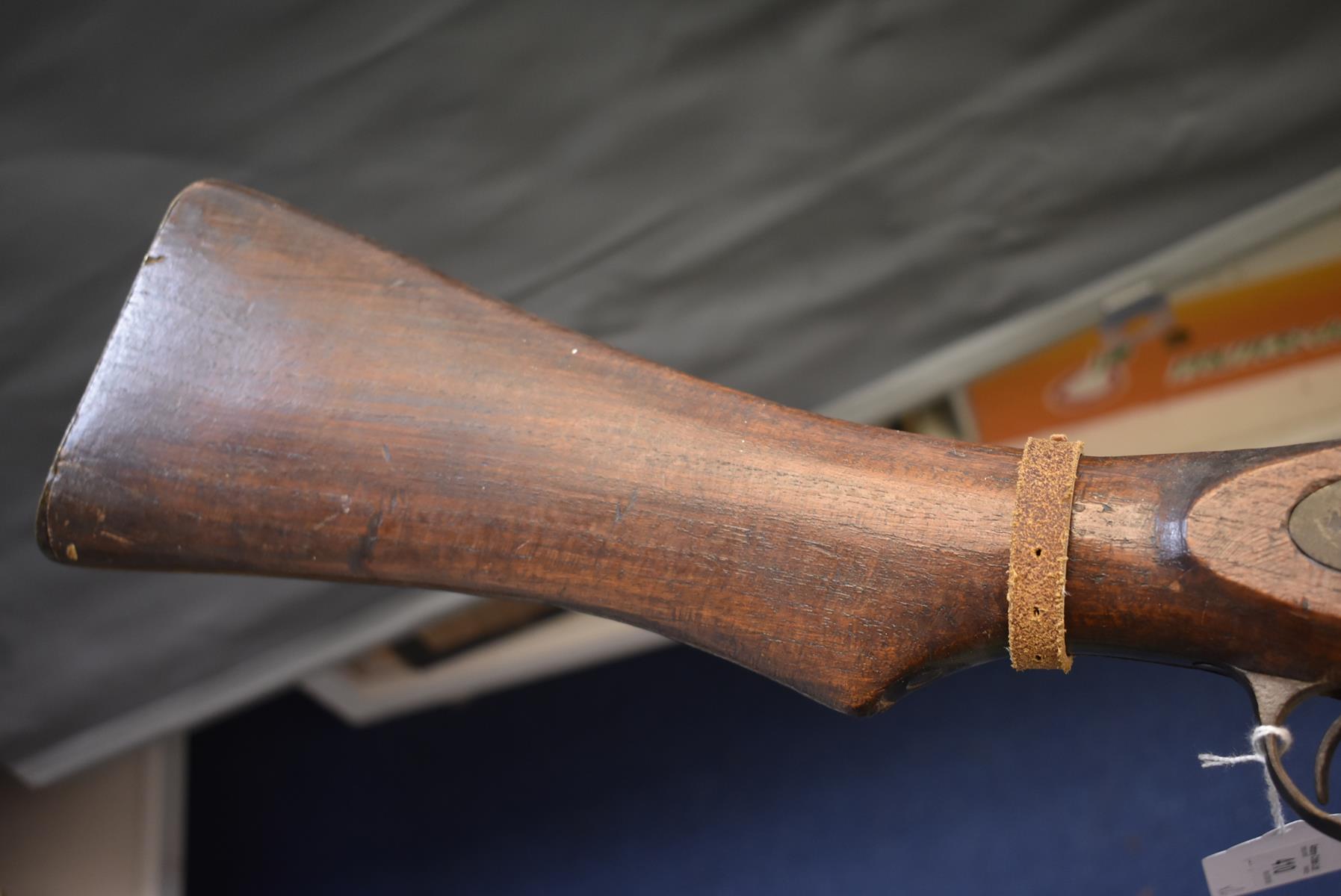 A 16-BORE FLINTLOCK OFFICER'S OR COACHING PISTOL BY MORTIMER, 6inch sighted octagonal damascus - Image 9 of 11