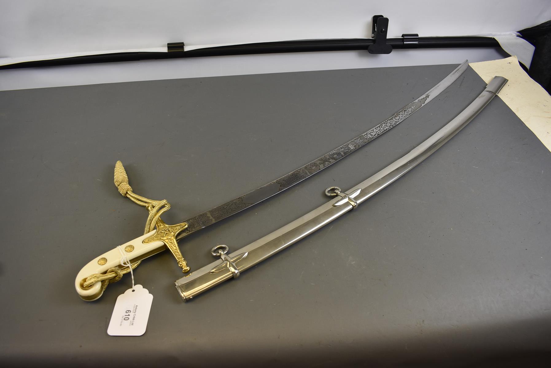 A GVR 1831 PATTERN GENERAL OFFICER'S SWORD, 81cm curved clipped back blade by Wilkinson, etched with - Image 2 of 10