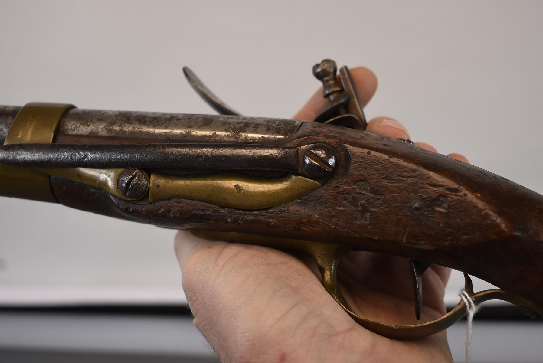 A RARE .700 CALIBRE FRENCH MODEL 1786 FLINTLOCK NAVAL SERVICE PISTOL, 9inch barrel, bevelled lock - Image 8 of 12