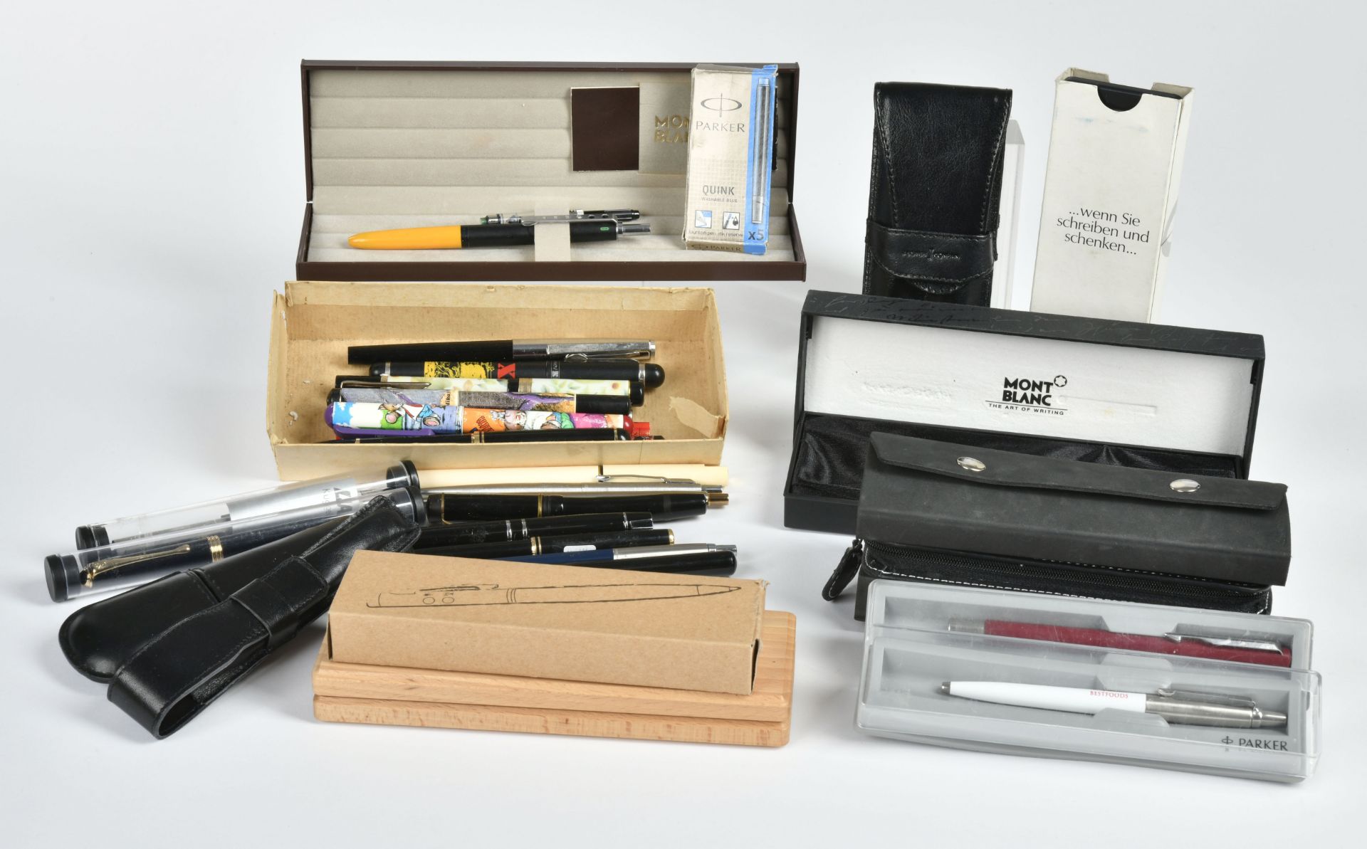 Bundle pens & writing instruments, different manufacturer & conditions, 39 parts, Mont Blanc only