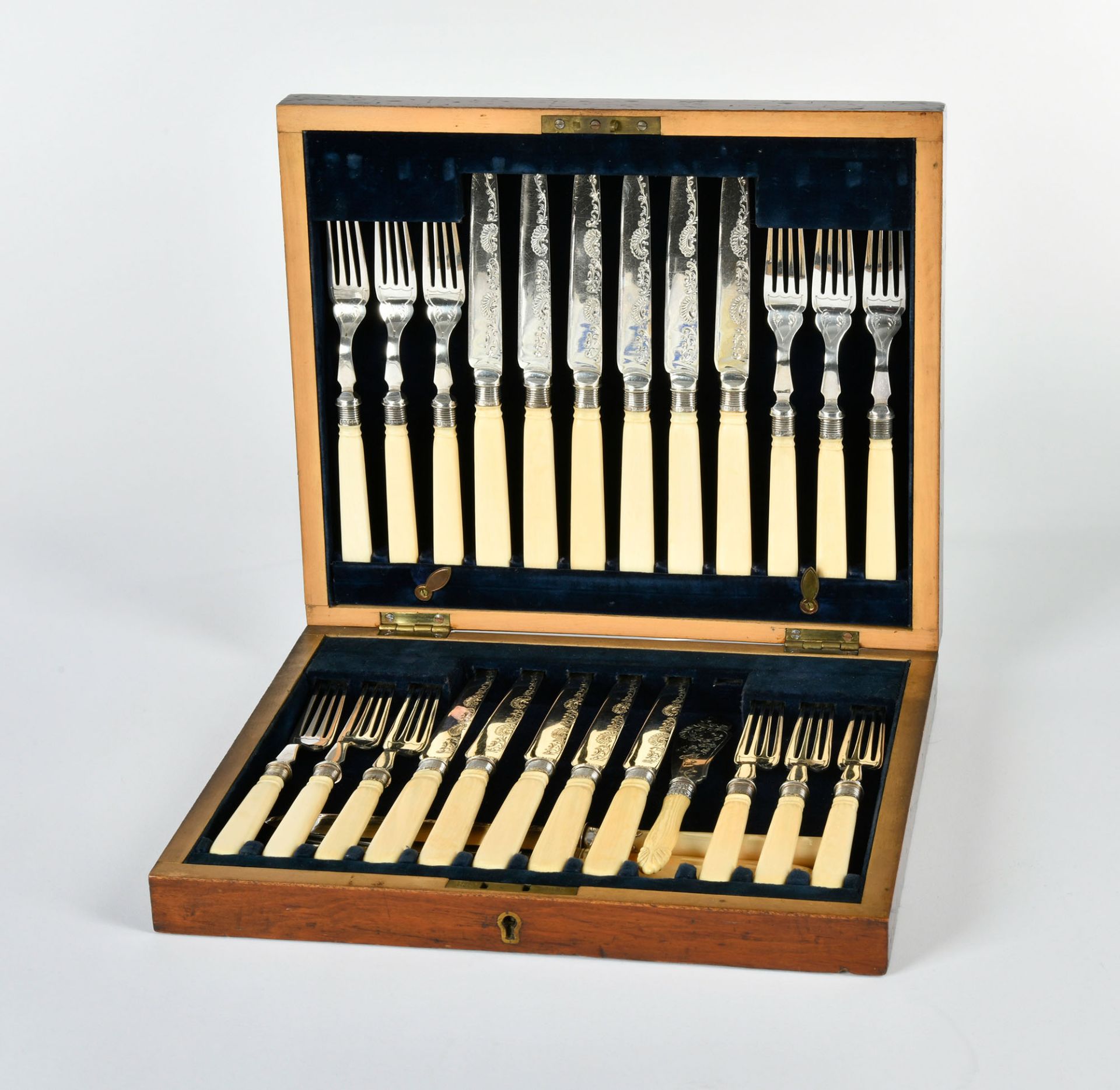 Cutlery, 12 knives, 12 forks, 2 meat forks + 1 large knife, England, around 1900, 1 knife added,