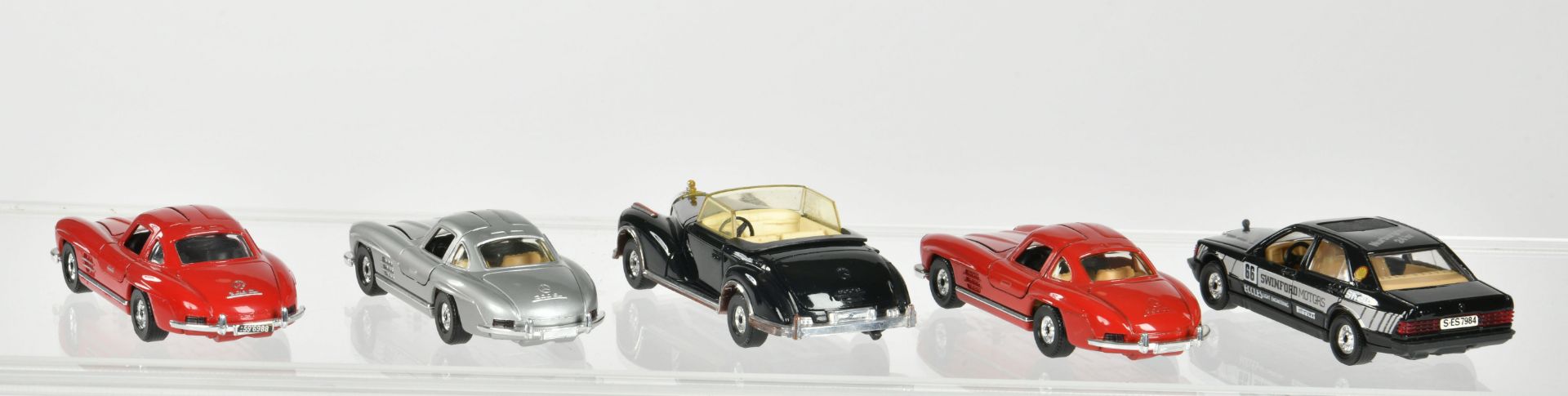 Corgi Toys, 5 Modelle - Bild 2 aus 2
