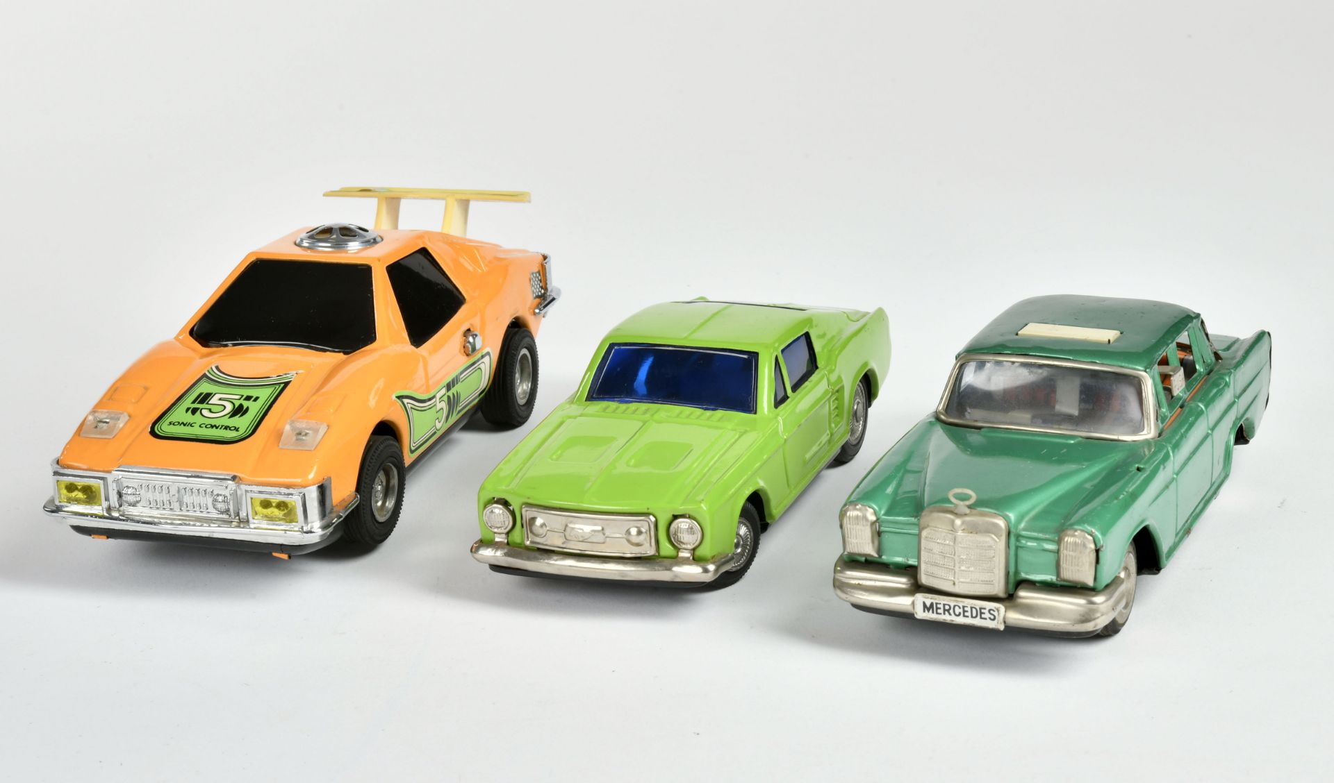 Bandai a.o., 3 cars, tin, 18-21 cm, paint d., C 2