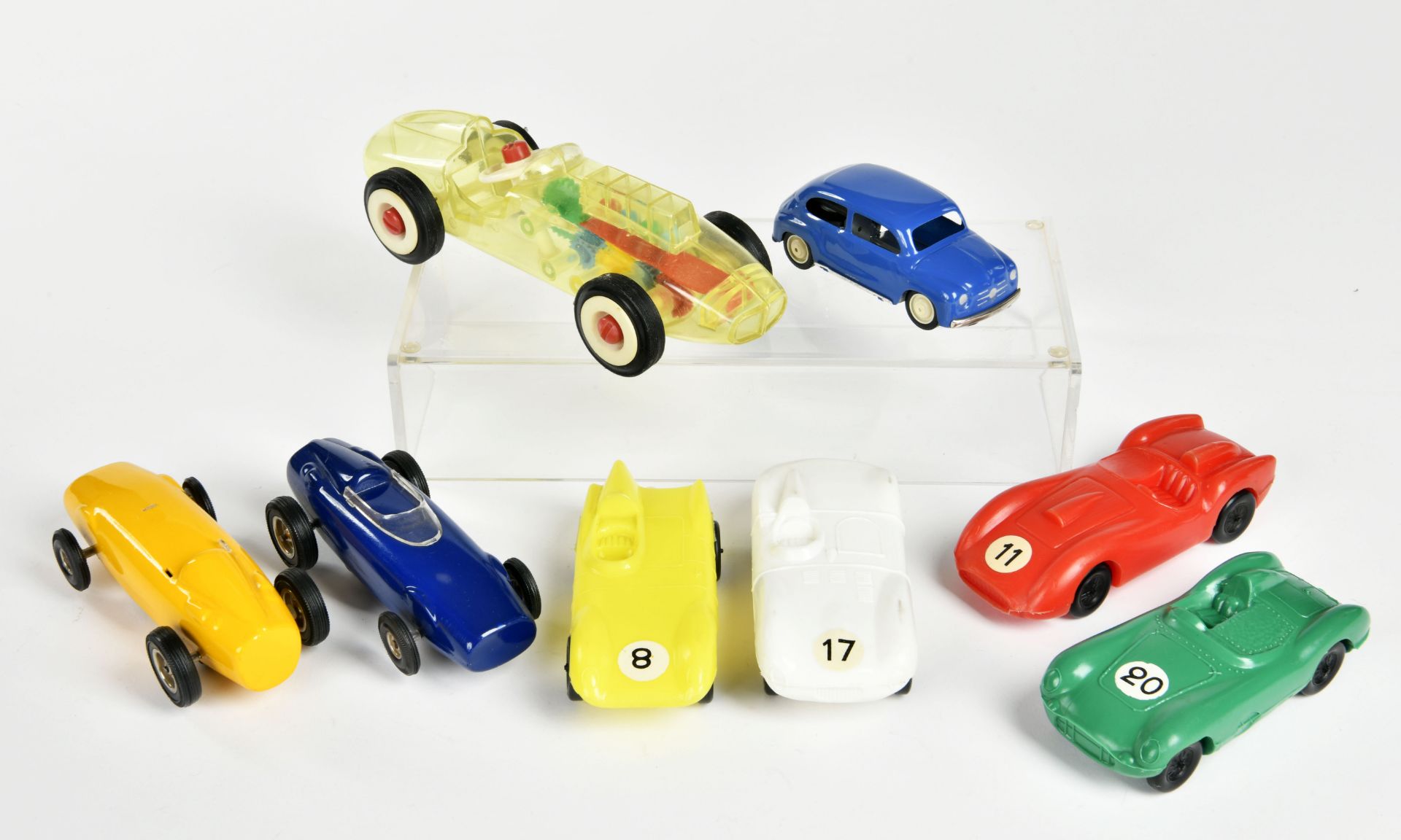 Bundle racing cars, plastic, different manufactures, mixed condition, very good to used