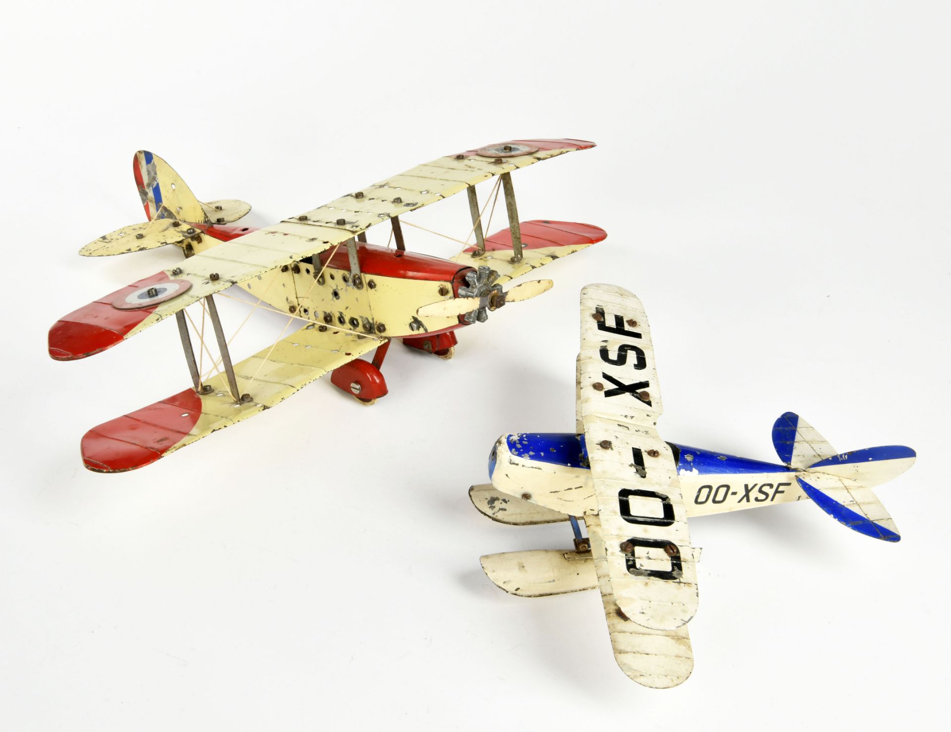 2 planes, France, 24-34cm, tin, construction models, paint d., C 3