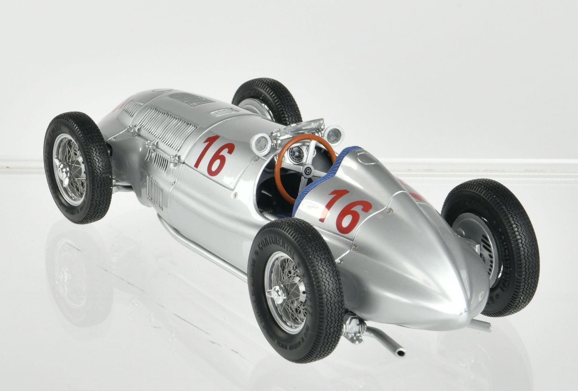 CMC, Mercedes Benz W166 1930, 1:18, C 1 - Image 2 of 3