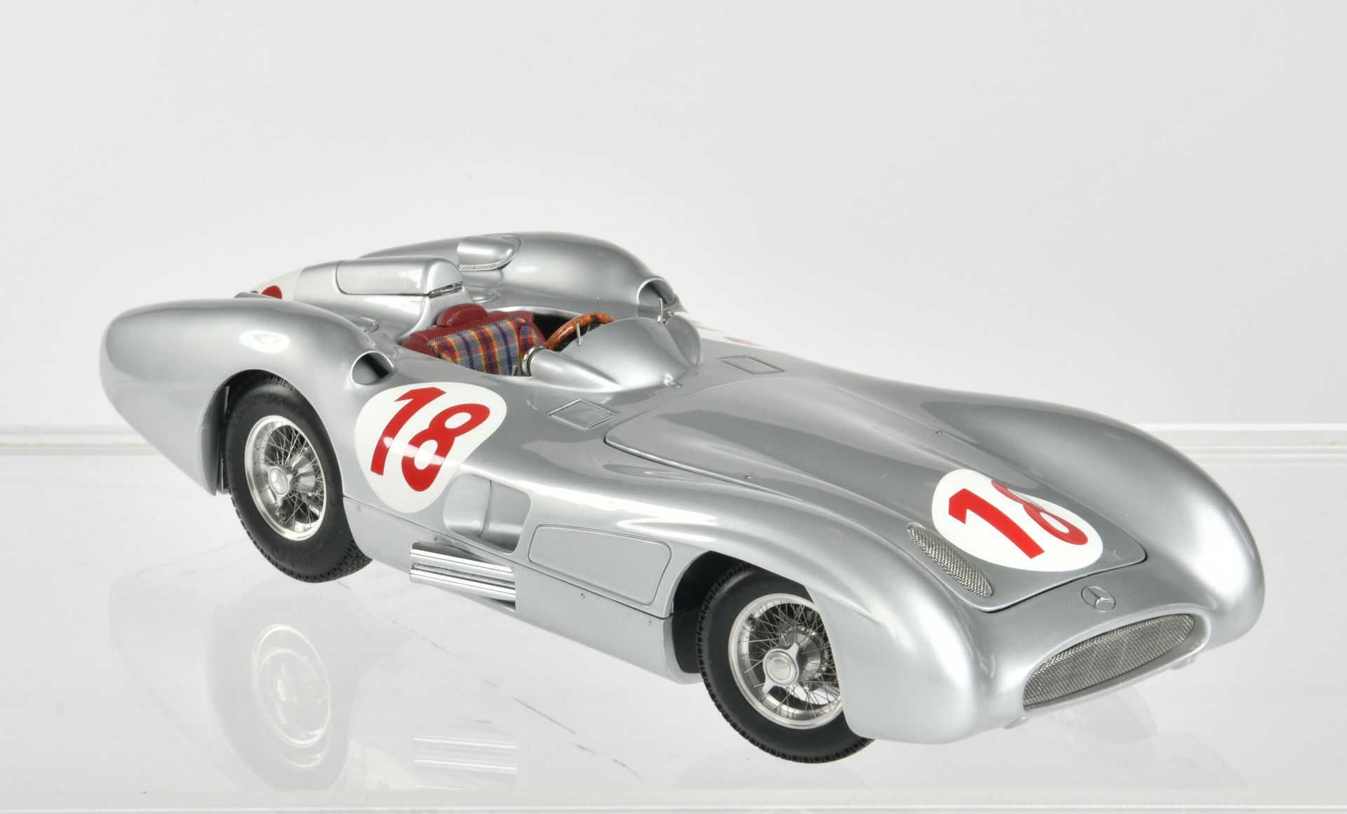 CMC, Mercedes Benz W196 R 1954/55, 1:18, C 1