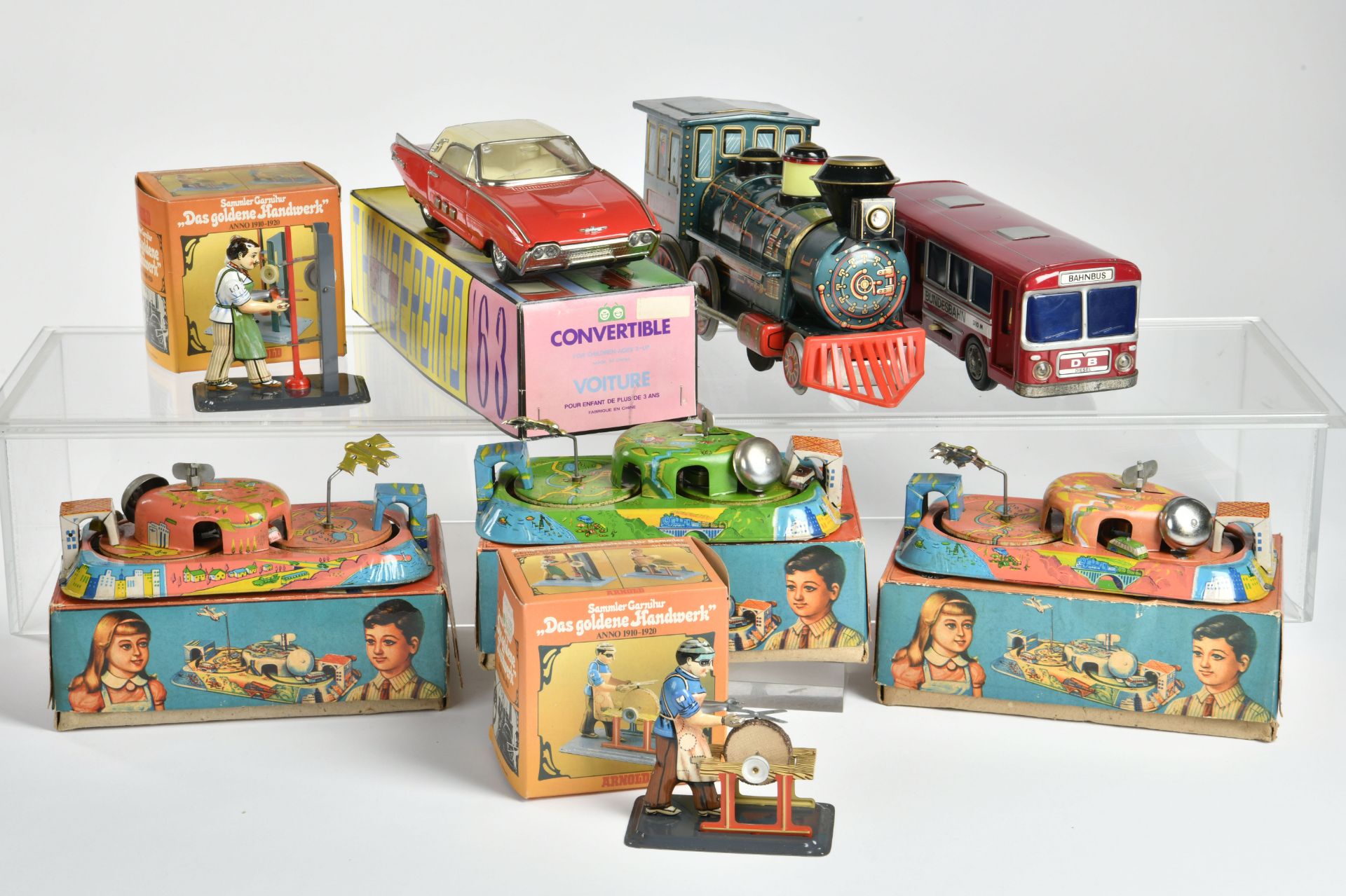 Bundle tin toys, Japan a.o., mostly C 1