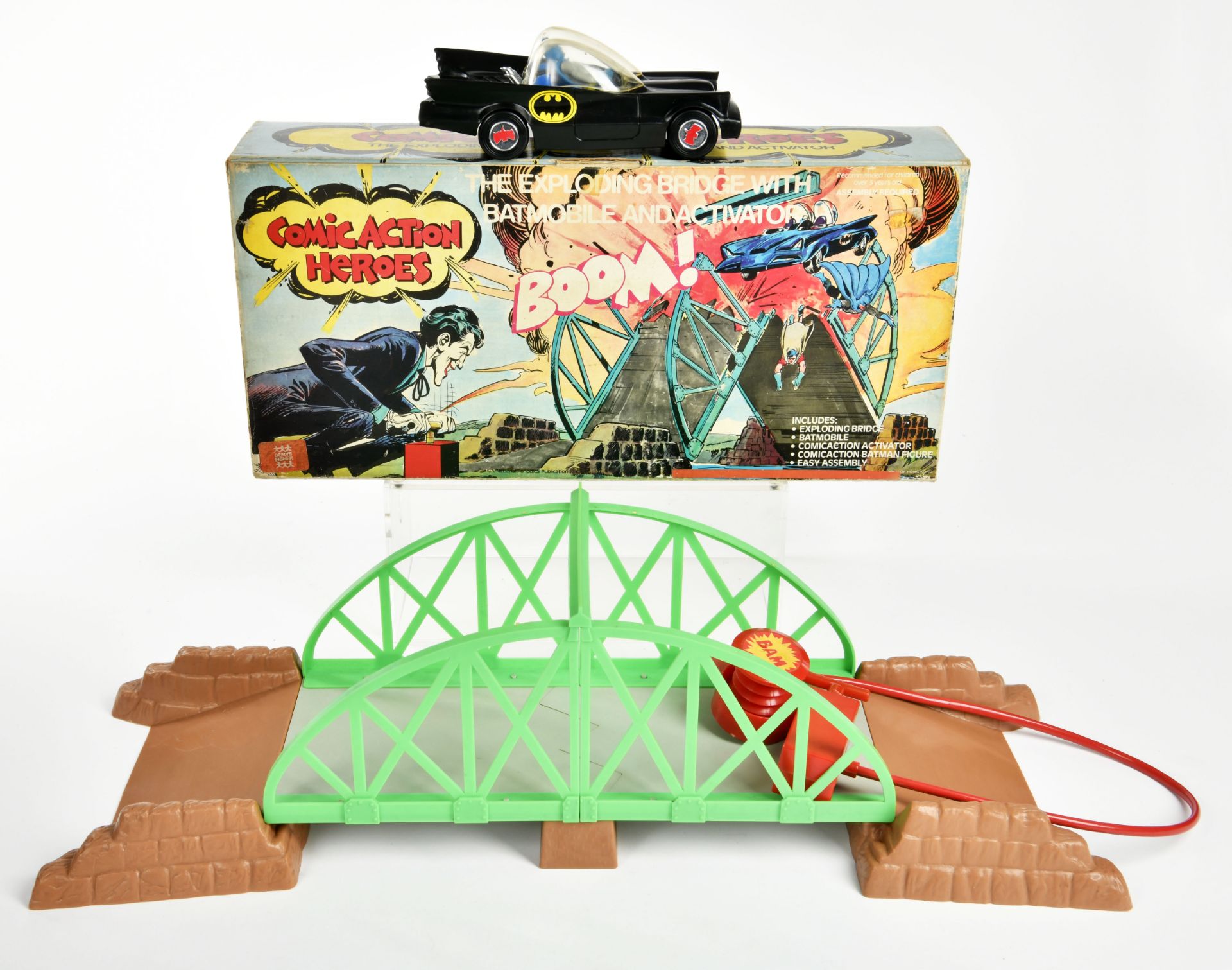 Batman Comic Action Heroes, The Exploding Bridge With Batmobile And Activator