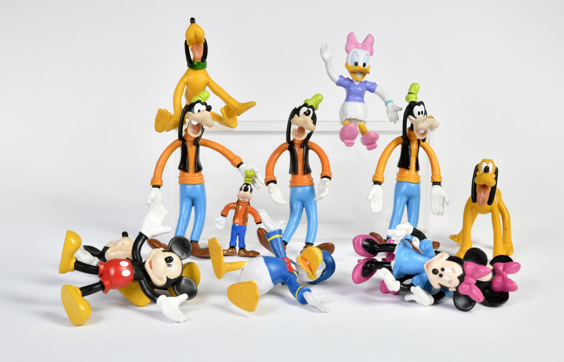 12 Disney bending figures, 12-17 cm, mostly C 1