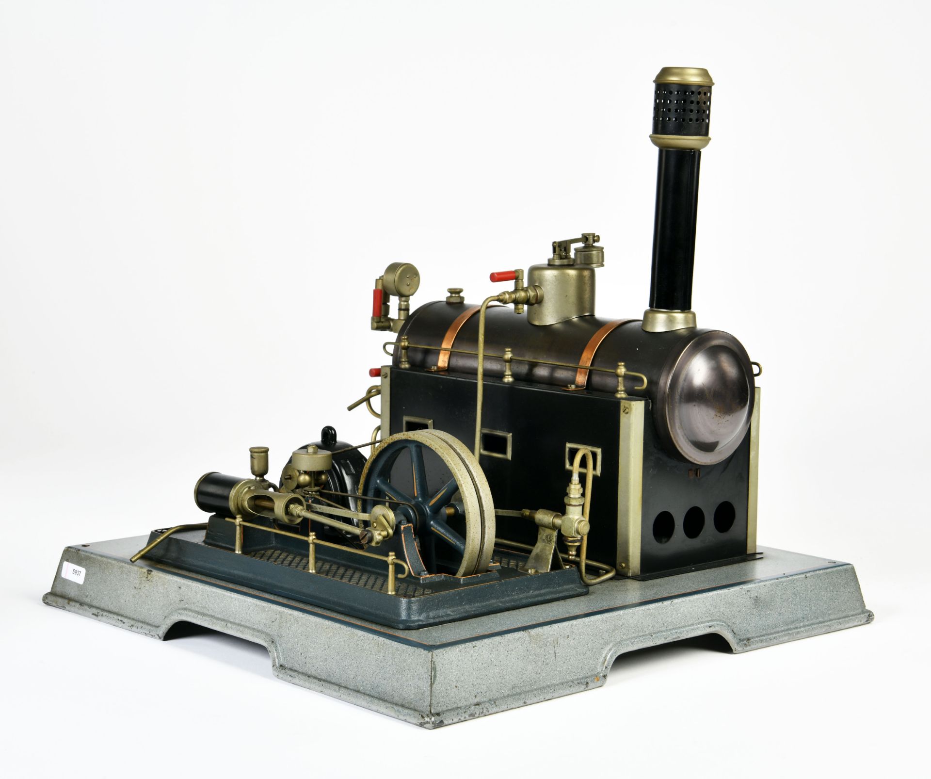 Märklin, steam engine with dynamo, Germany pw, base 37,5x37,5cm, boiler 27cm, good condition
