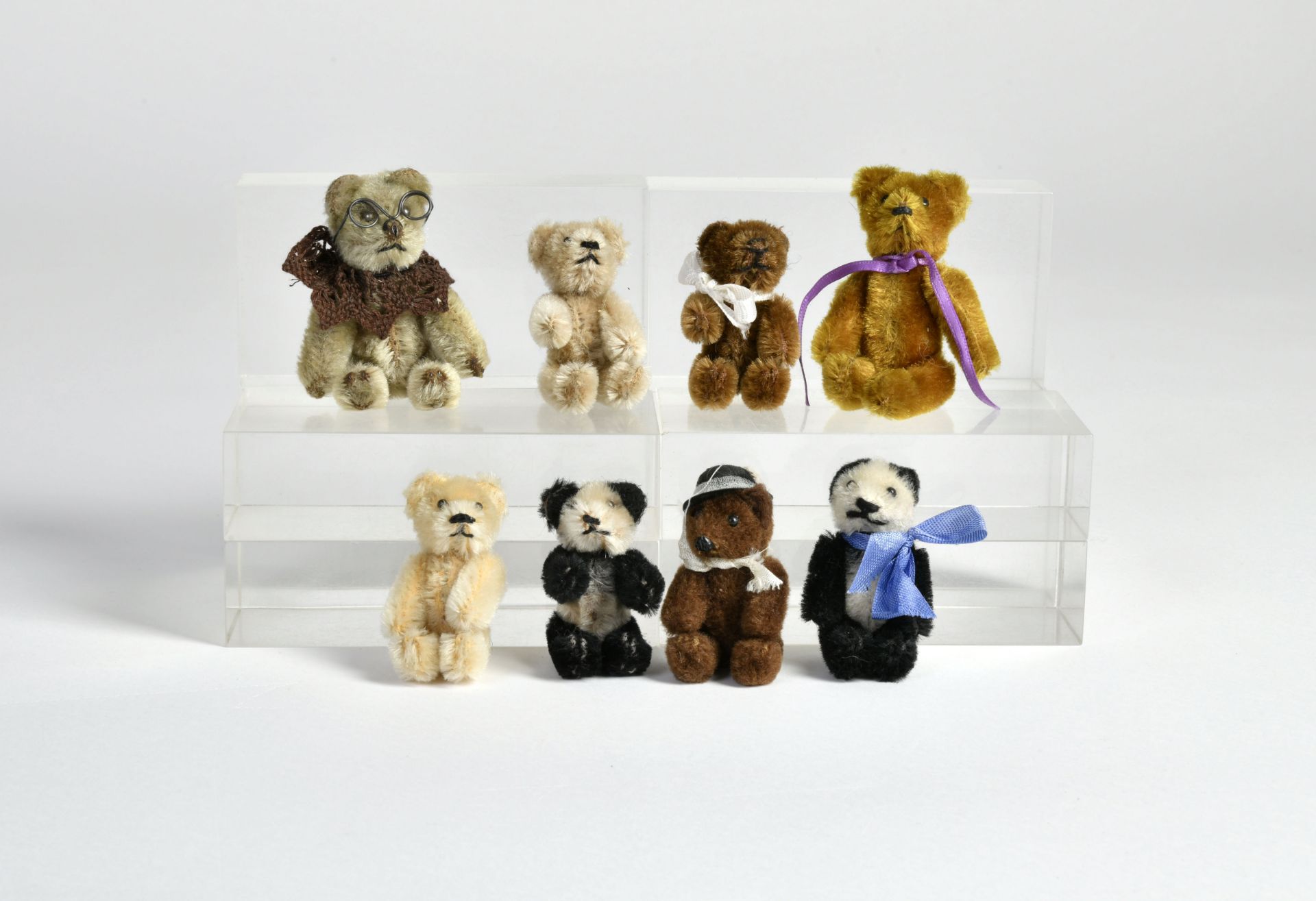 Schuco a. others, 8 miniature-bears, 7-9cm, C 2+/2
