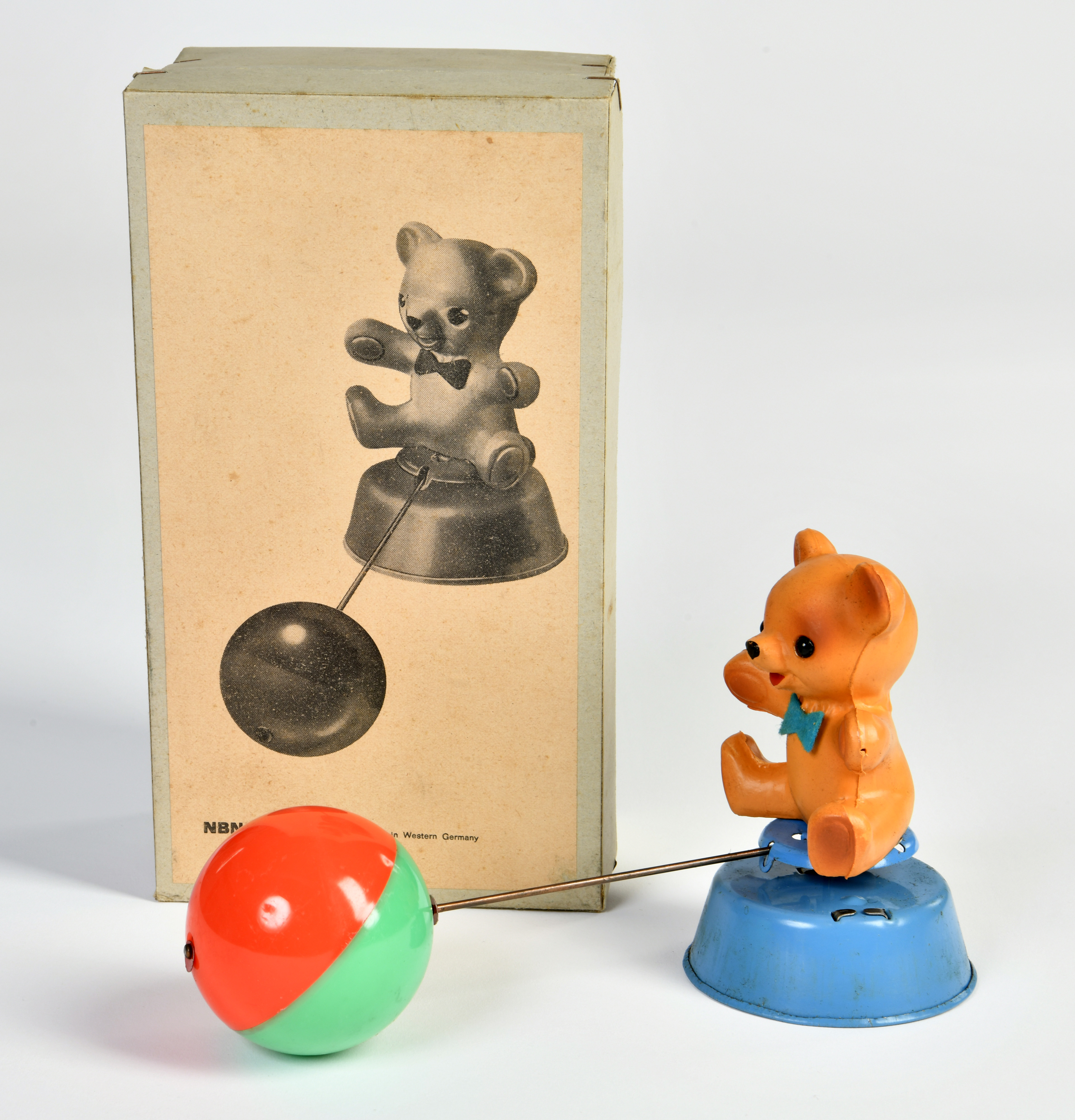 NBN, bear with ball, W.-Germany, mixed constr., 19 cm, cw ok, paint d., box, C 2