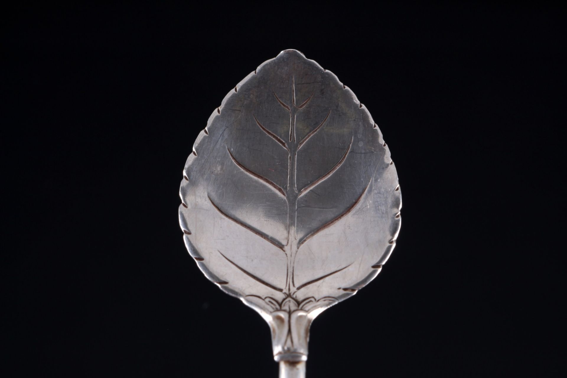 835 silver 24 spoon straws with leaf décor, Chr. Widmann, Silber Löffelhalme, - Image 5 of 5