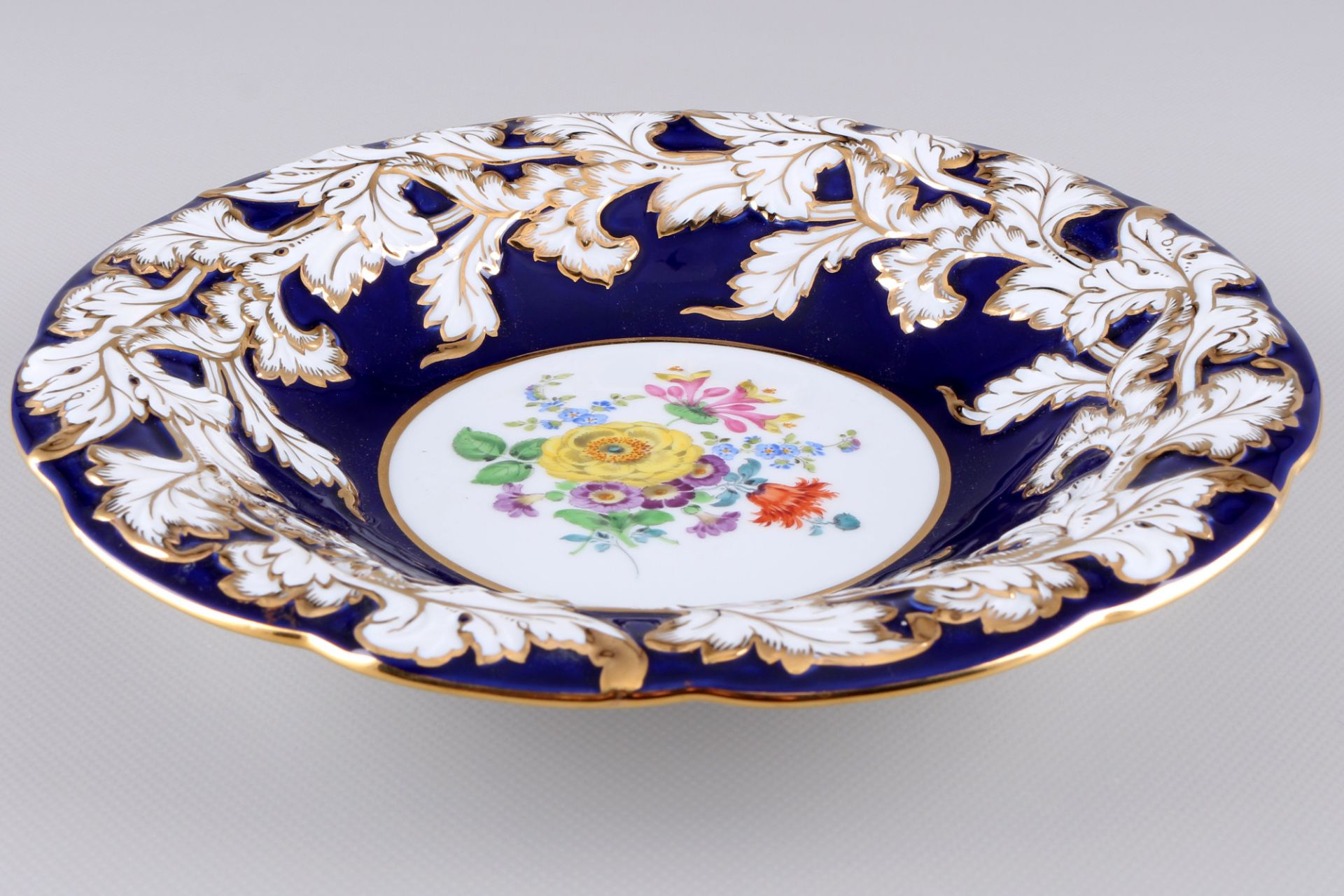 Meissen B-Form Flower Bouquet royal blue splendor bowl 1st choice, Prunkschale kobaltblau 1.Wahl, - Image 2 of 3