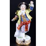 Meissen Gärtner mit Girlande 1.Wahl, Knaufmarke, gardener with garland 1st choice,