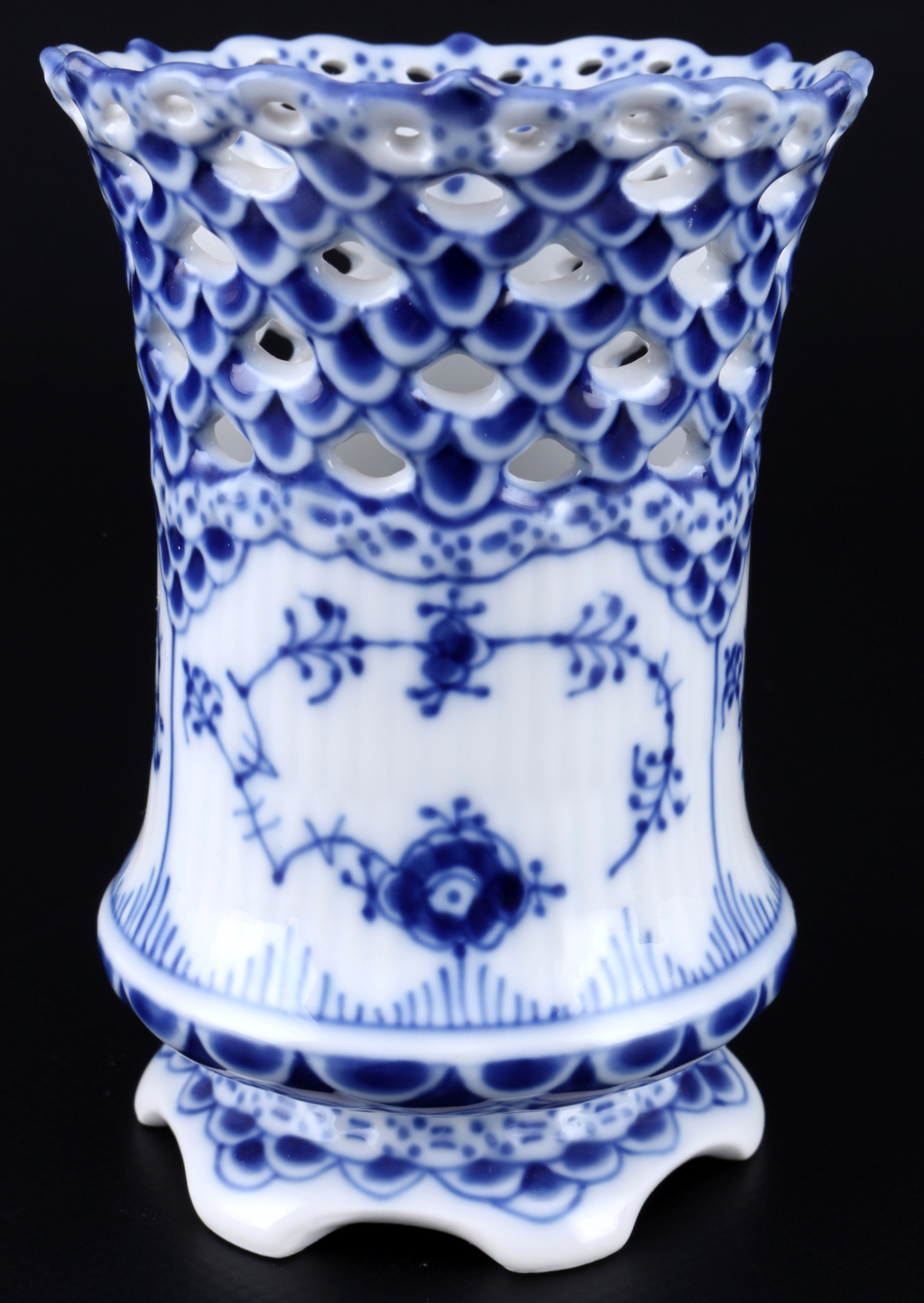 Royal Copenhagen Musselmalet Full Lace 2 vases 1016 1st choice, Vollspitze Vasen, - Image 2 of 5