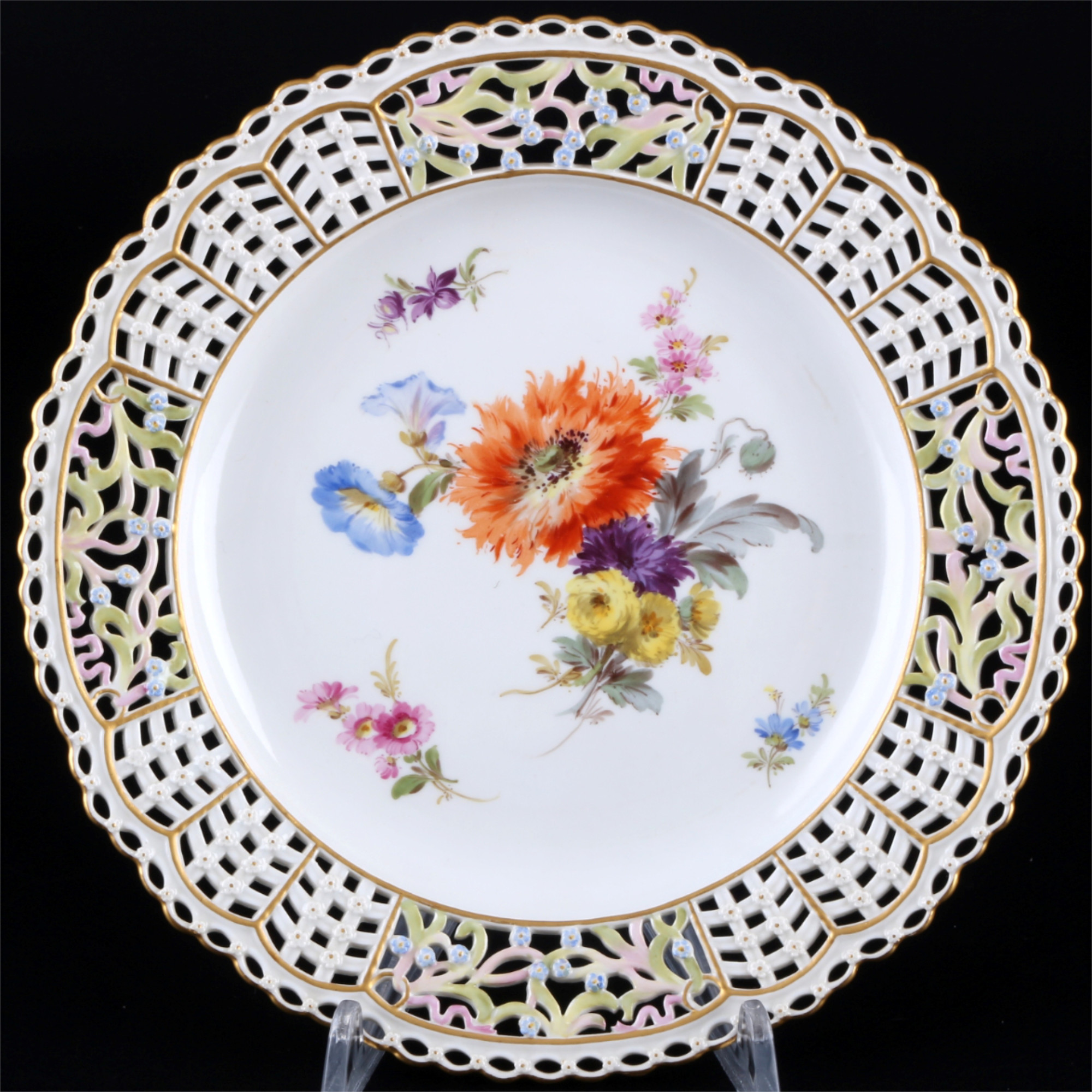 Meissen Flower Bouquet cutwork plate, knob mark, Durchbruchteller,