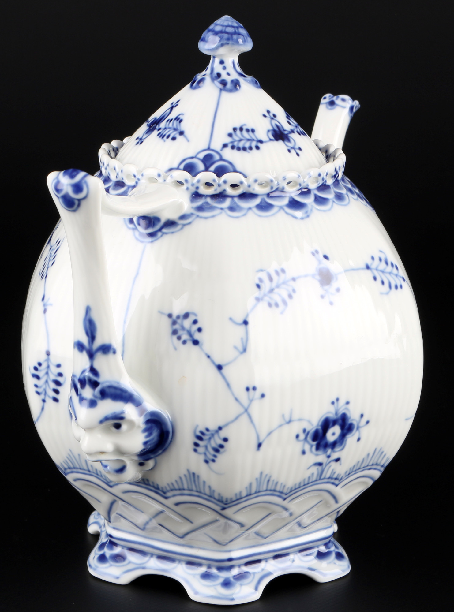 Royal Copenhagen Musselmalet Full Lace tea pot 1119 1st choice, Vollspitze Teekanne, - Image 3 of 4