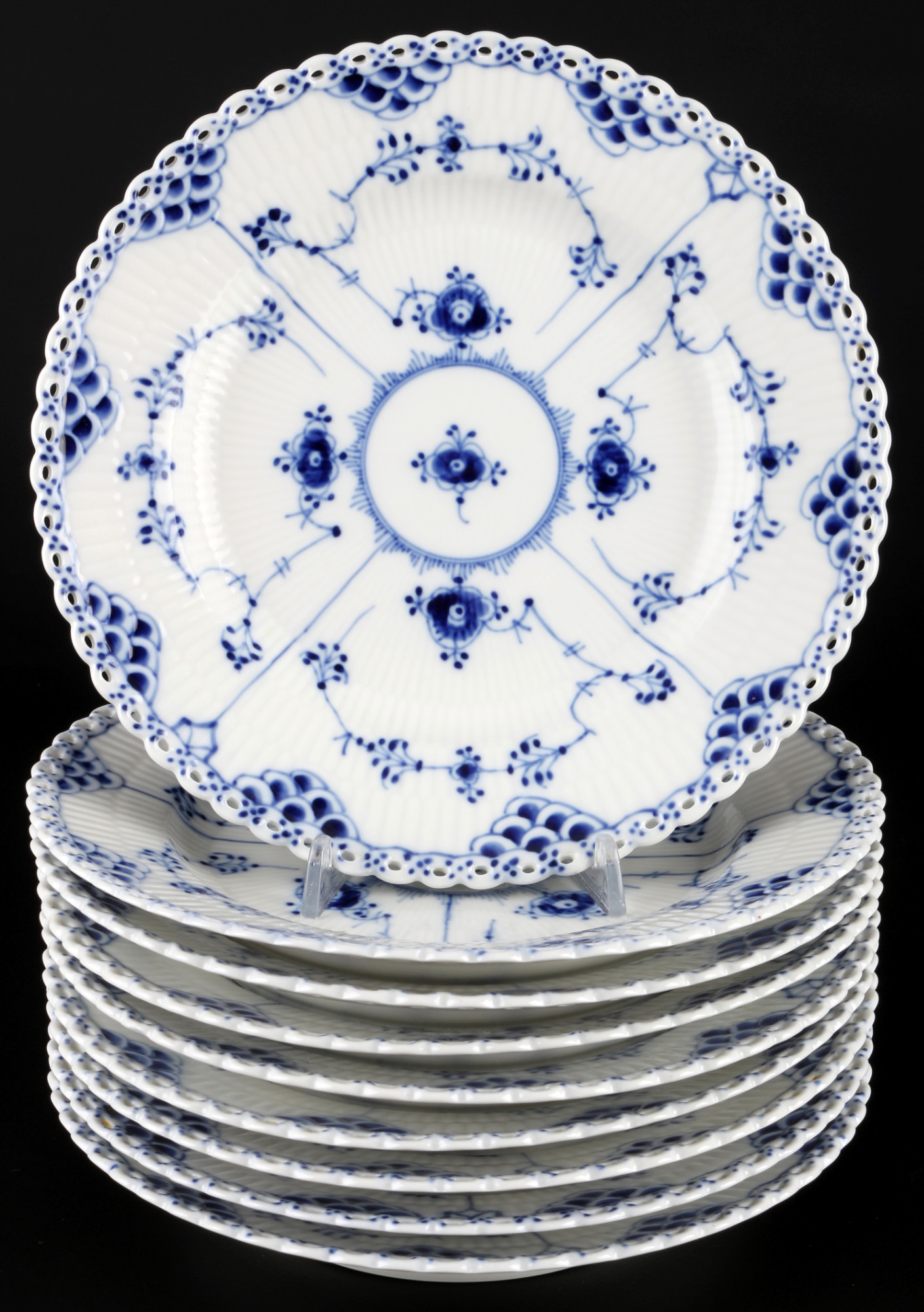 Royal Copenhagen Musselmalet Full Lace 9 dinner plates 1085 1st choice, Vollspitze Speiseteller,