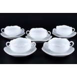 Meissen Großer Ausschnitt Relief 5 Suppentassen 1.Wahl, soup cups with saucers 1st choice,