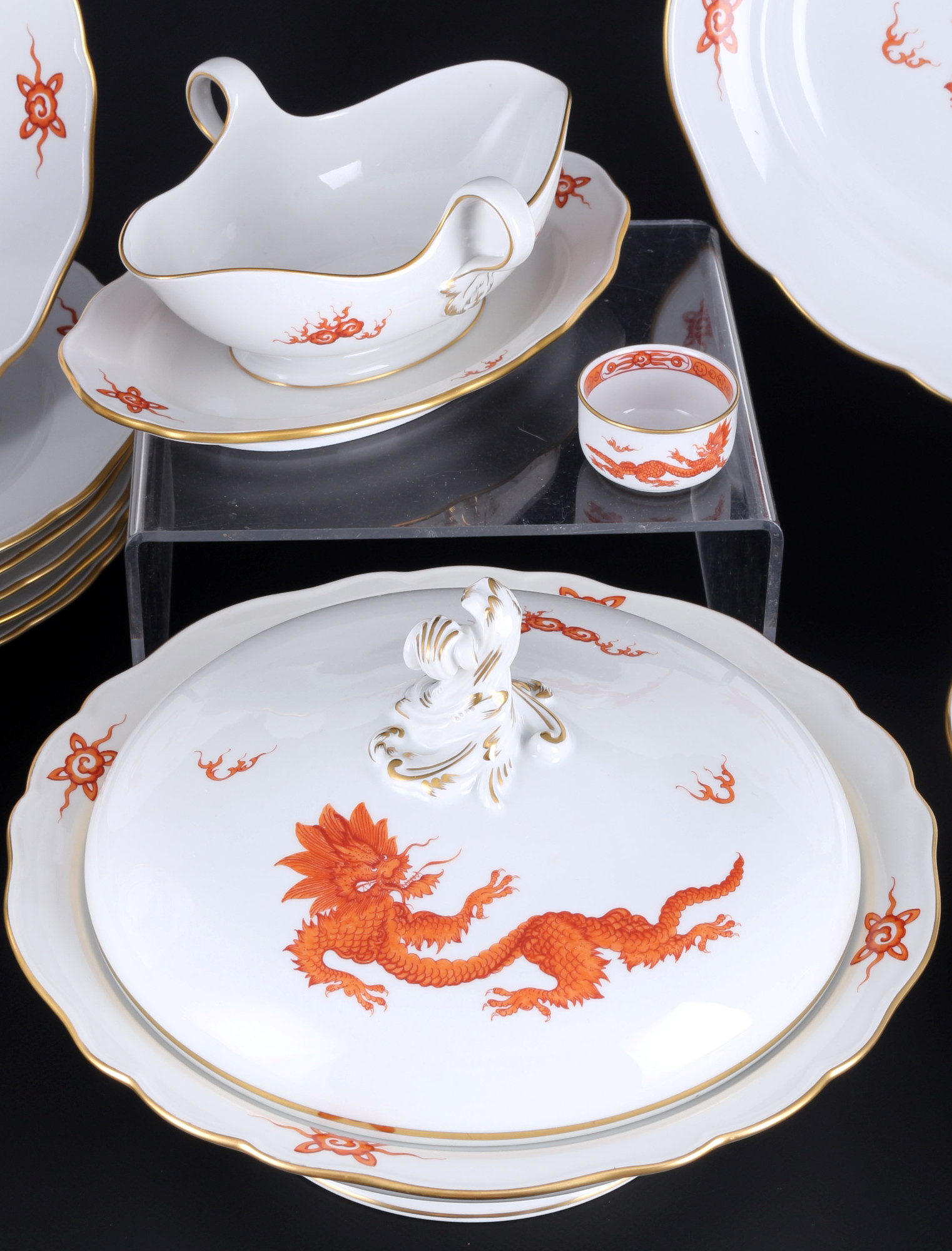 Meissen Red Ming-Dragon dinner service for 6 persons 1st choice, Speiseservice für 6 Personen 1.Wahl - Image 3 of 5