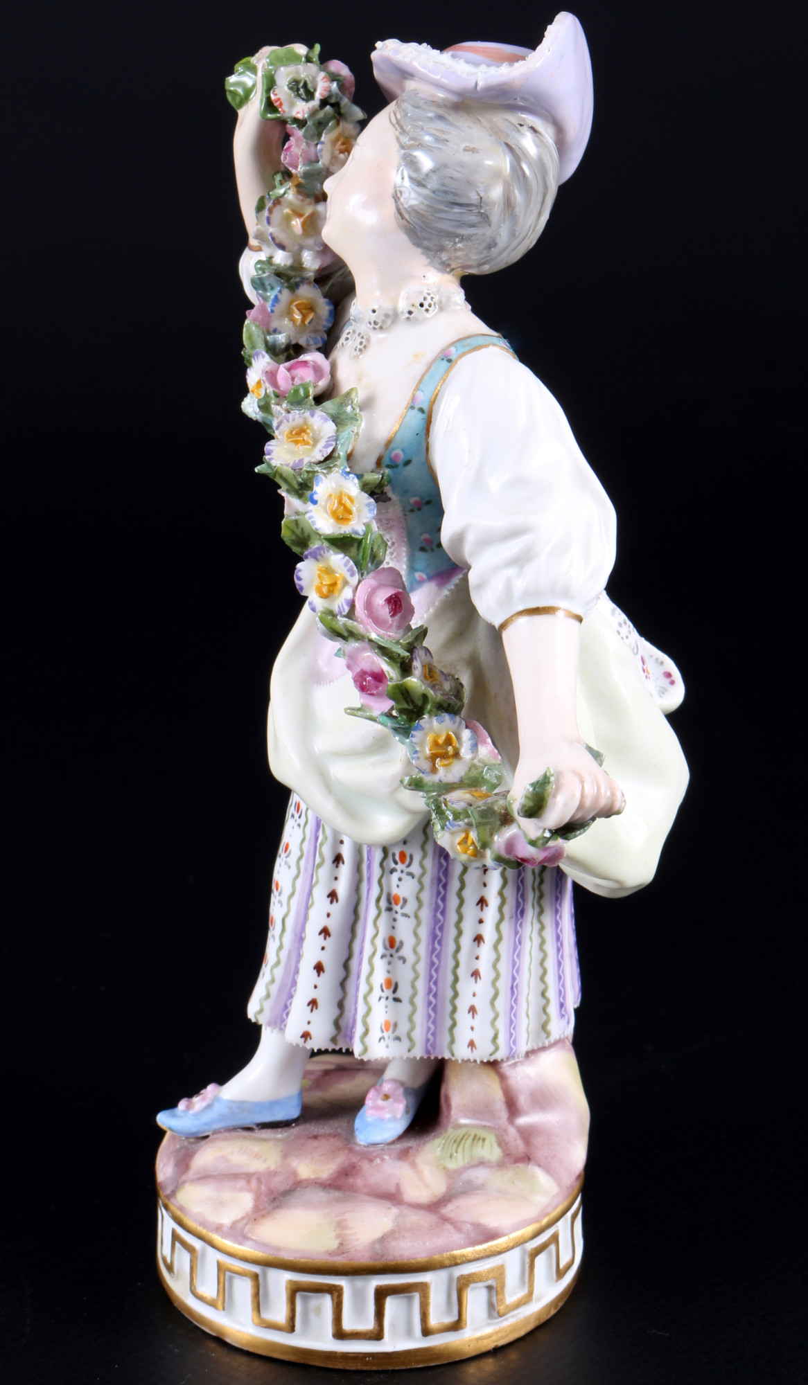 Meissen female gardener with garland 1st choice, knob mark, Gärtnerin mit Girlande 1.Wahl, - Image 2 of 5