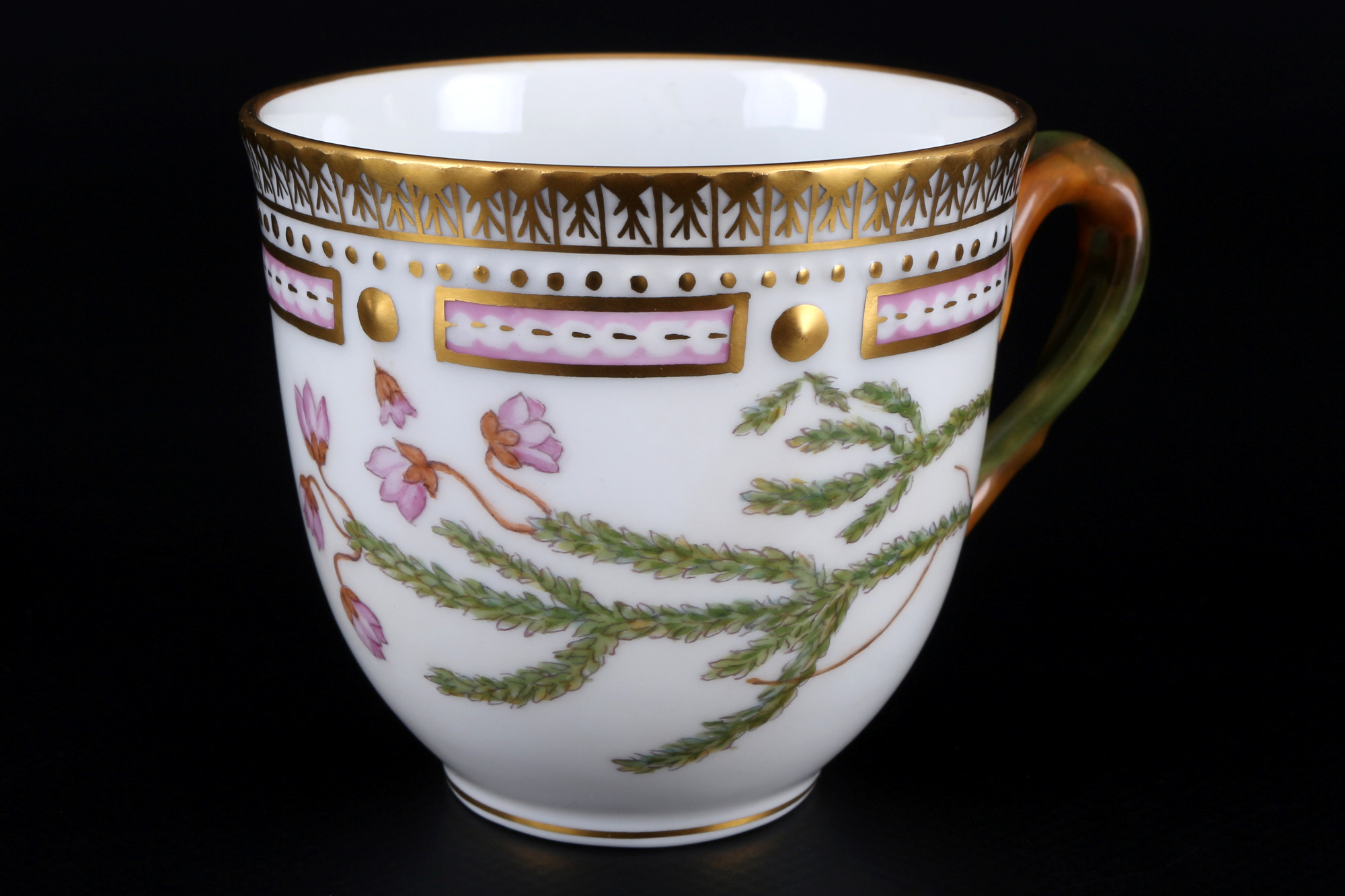 Royal Copenhagen Flora Danica coffee cup with dessert plate 3597/3573 1st choice, Kaffeegedeck, - Image 2 of 5