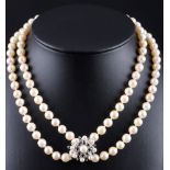 Perlenkette / Collier mit großem 585 Gold Clipverschluss, 2-reihig, pearl necklace with 14K gold lo