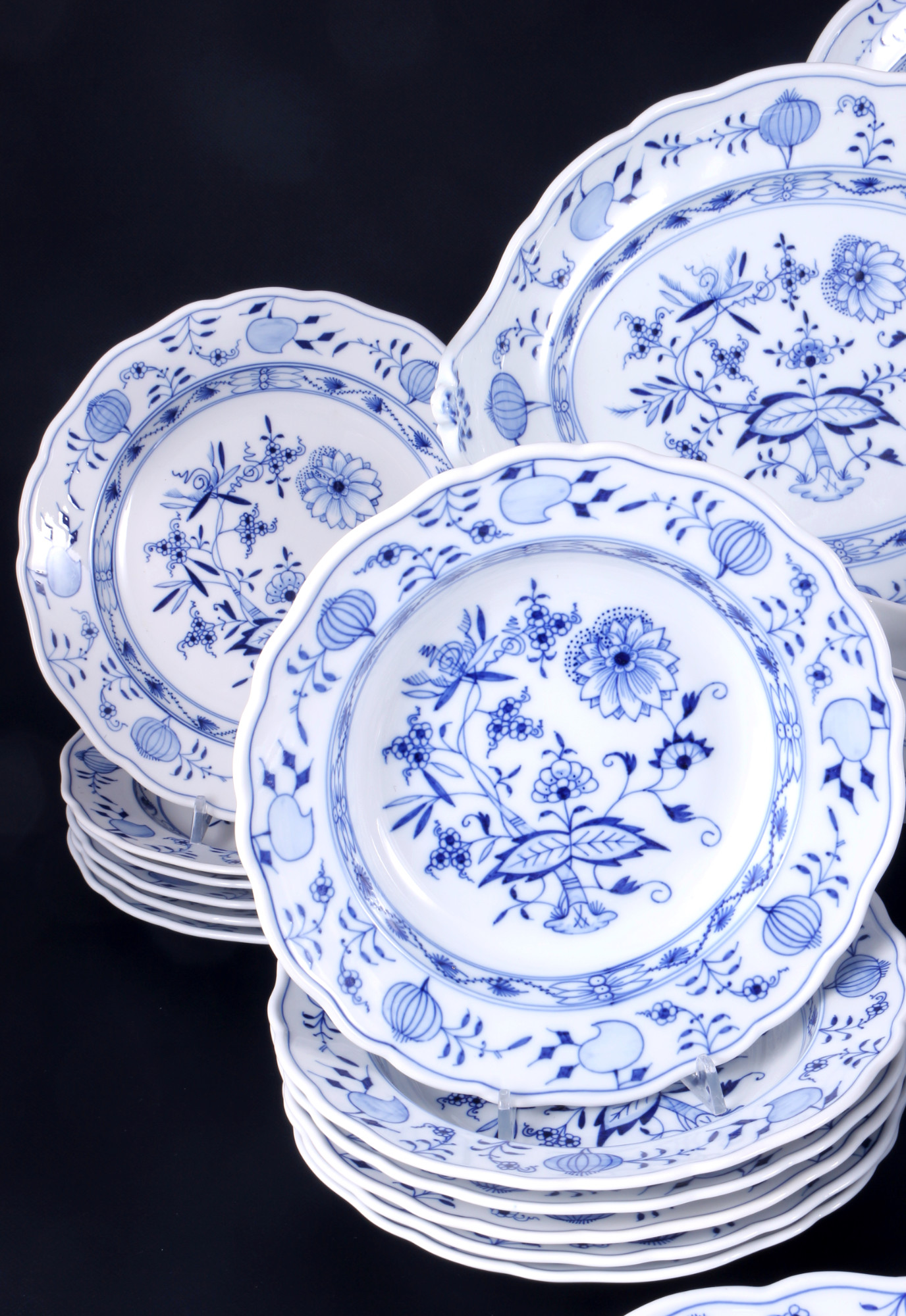 Meissen Onion Pattern dinner service for 6 persons 1st choice, Speiseservice 1.Wahl, - Image 2 of 8