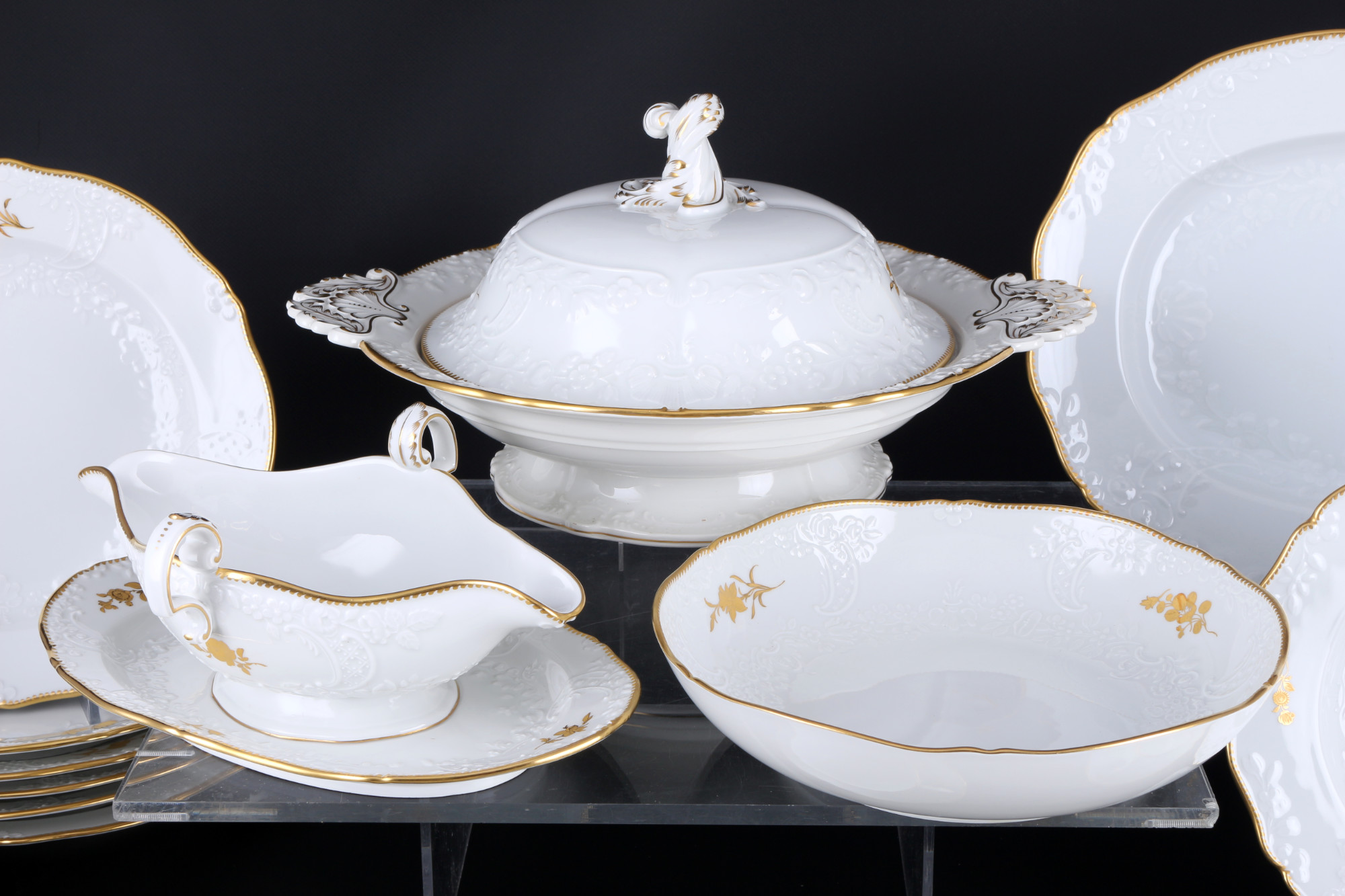 Meissen Neumarseille Goldblume / Goldzweig Speiseservice für 6 Personen, dinner service for 6 pers. - Image 2 of 6