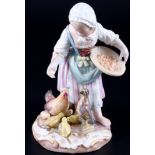 Meissen Mädchen Hühner fütternd 1.Wahl, Knaufmarke, girl feeding chicken 1st choice,