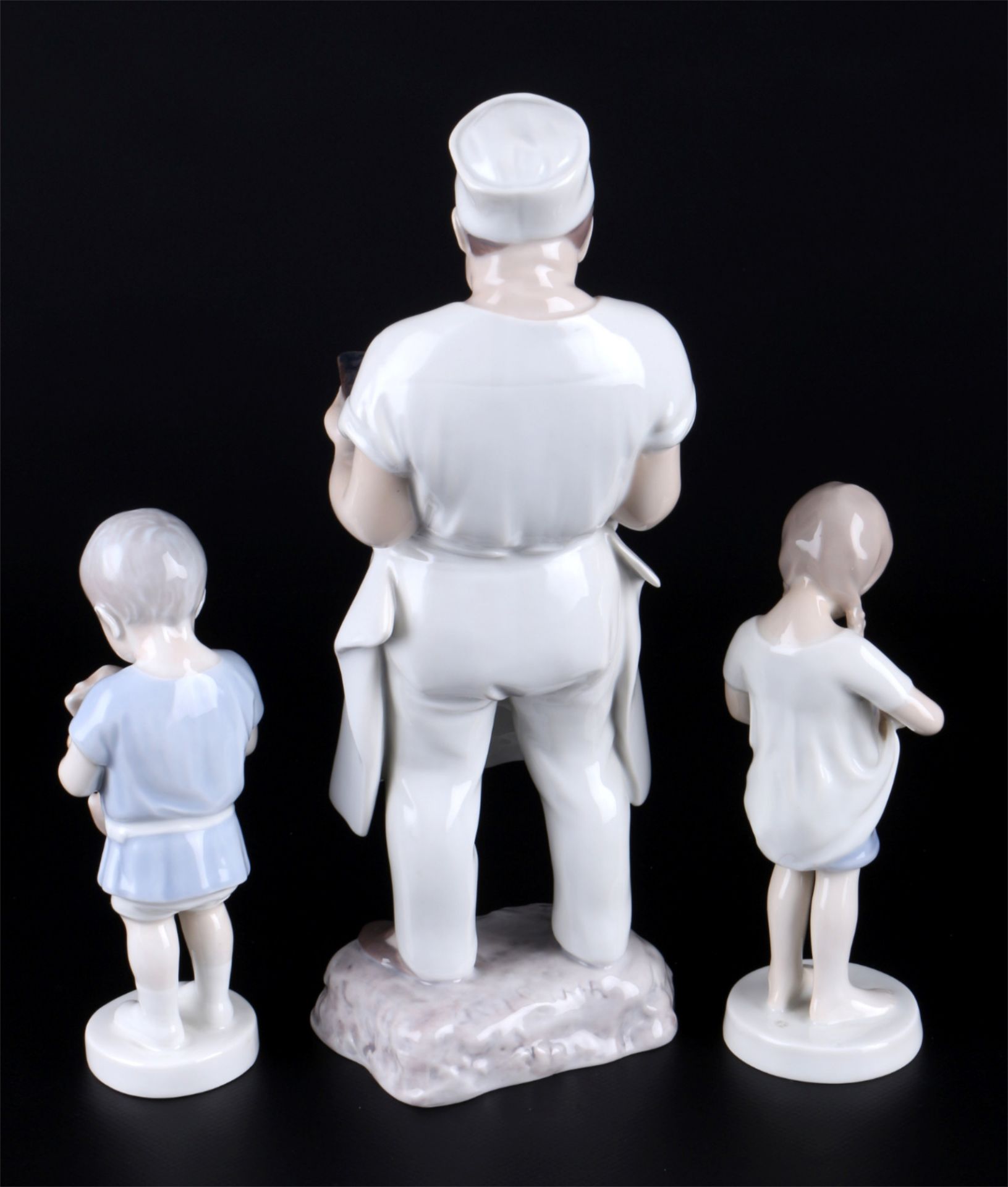 Bing & Gröndahl 3 Figuren - Bäcker und Kinderpaar, porcelain figures baker and pair of children, - Bild 5 aus 6