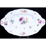 Meissen 18. Jahrhundert Blume Prunkplatte, large platter 18th century,