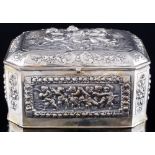 800 Silber Deckeldosen mit Putten und Rosen, Christoph Widmann, silver lidded box with cupids and ro