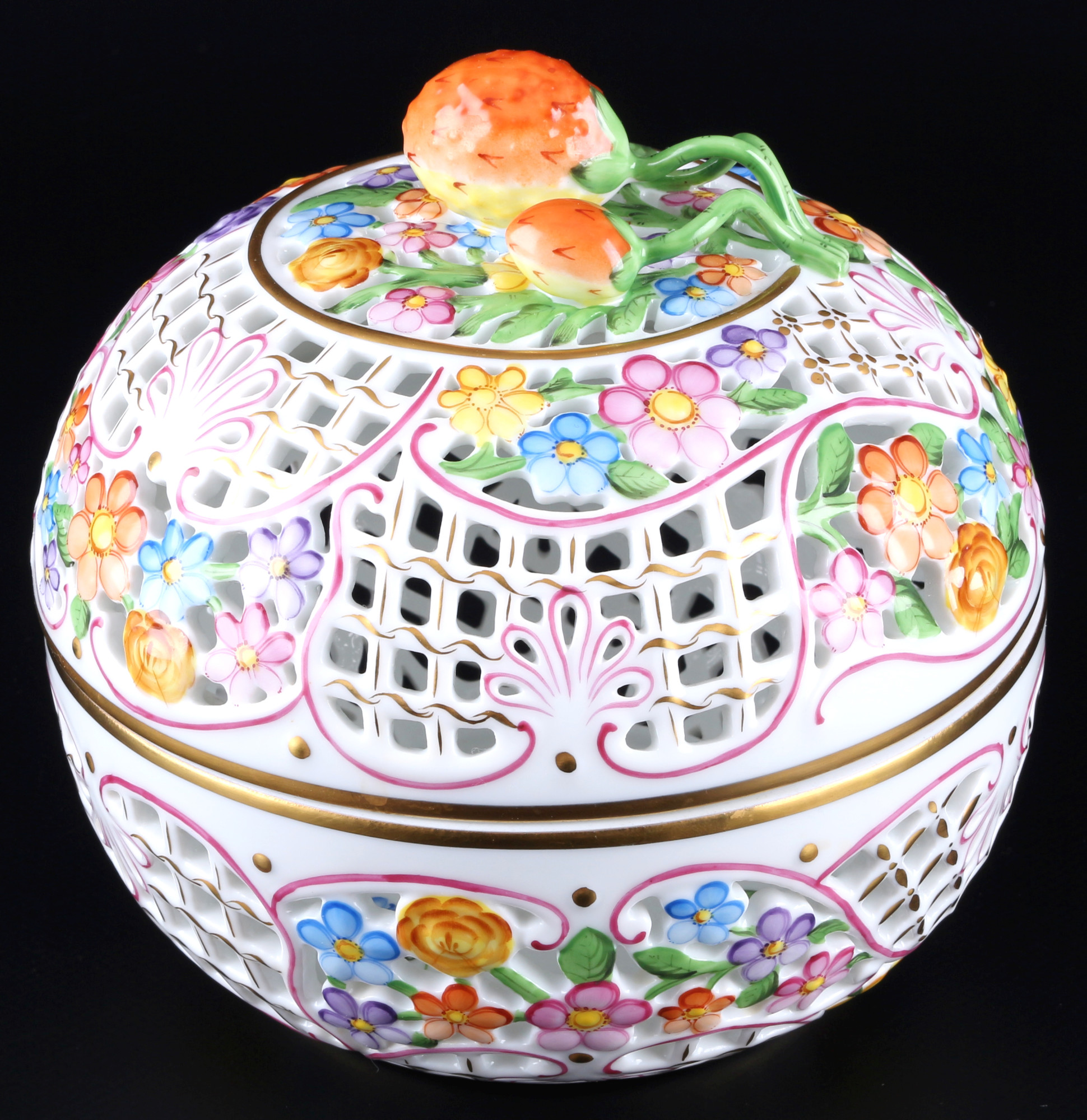 Herend Bouquet de Tulipe / Rothschild cutwork lidded box and plate, Durchbruch Deckeldose und Telle - Image 3 of 5