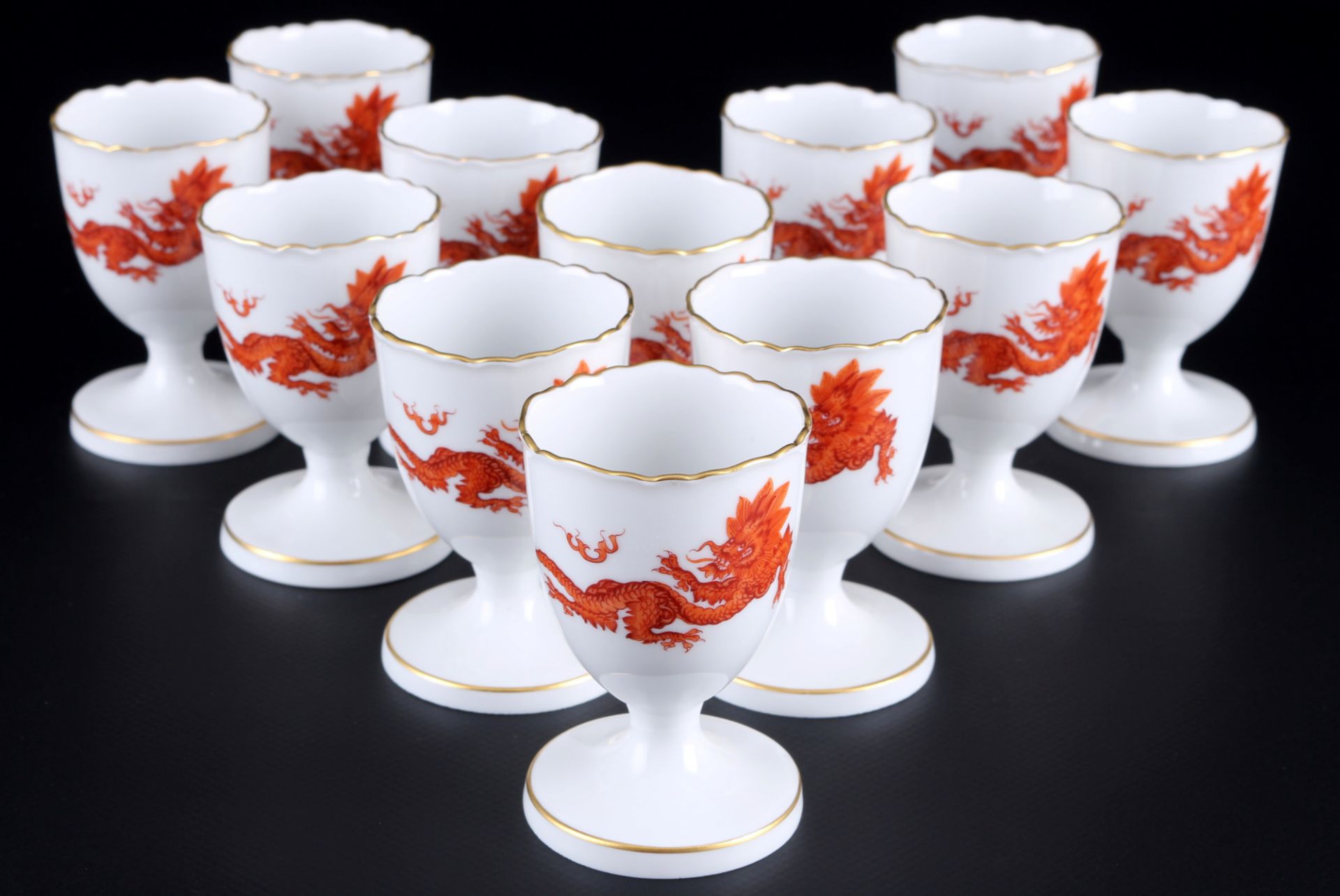 Meissen Red Ming Dragon 12 egg cups 1st choice, Eierbecher 1.Wahl,