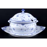 Royal Copenhagen Musselmalet große Deckelterrine mit Servierplatte, large tureen with platter,