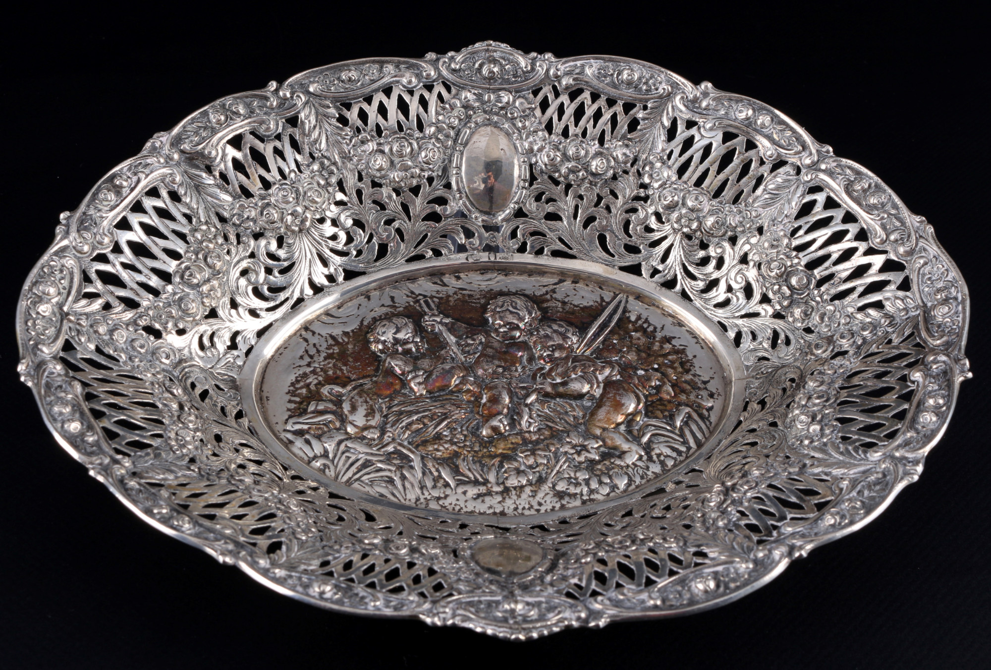800 / 835 silver 3 cutwork bowls with cherub and shephard sceneries, Silber Durchbruchschalen, - Image 2 of 5