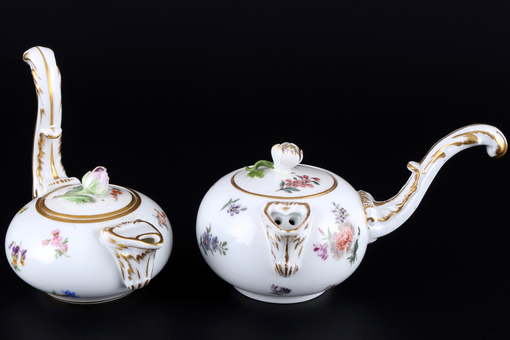 Meissen Flowers 2 small jugs 18th / 19th century, Kännchen 18. / 19. Jahrhundert,