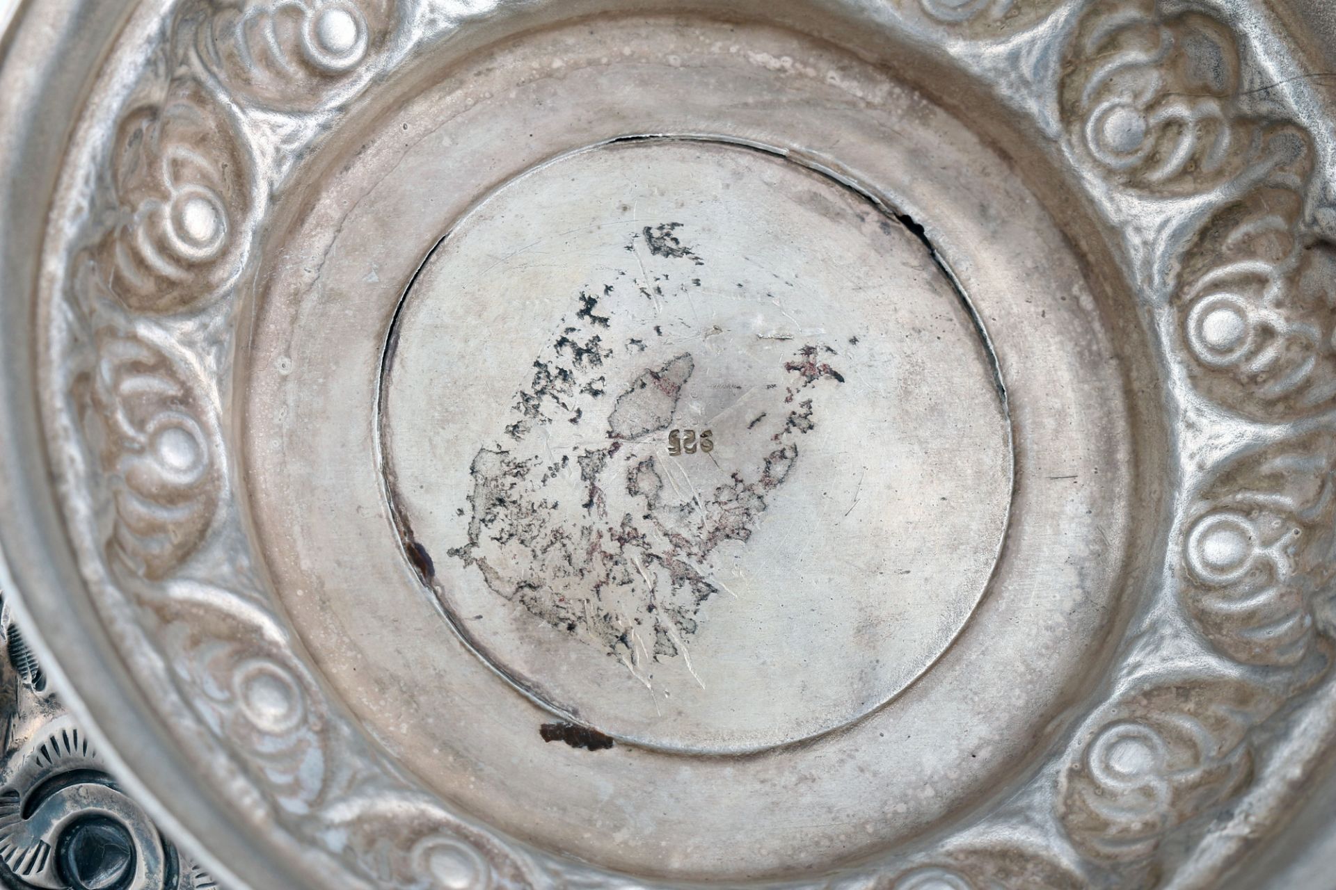 925 Silber Bauchvase mit Blattdekor, sterling silver bellied vase, - Bild 4 aus 4
