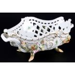 Meissen Rote Rose Durchbruchkorb, cutwork basket,