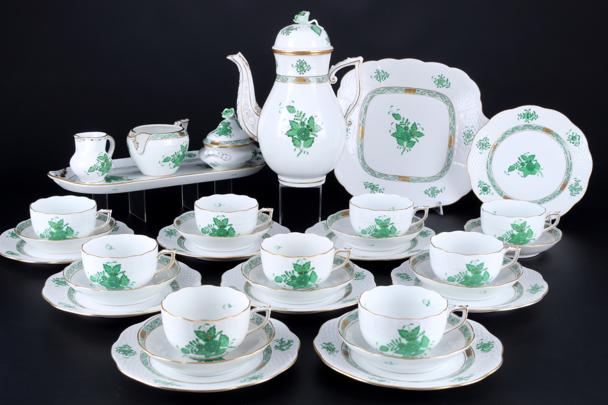 Herend Apponyi Vert tea service for 9 persons, Teeservice für 9 Personen,