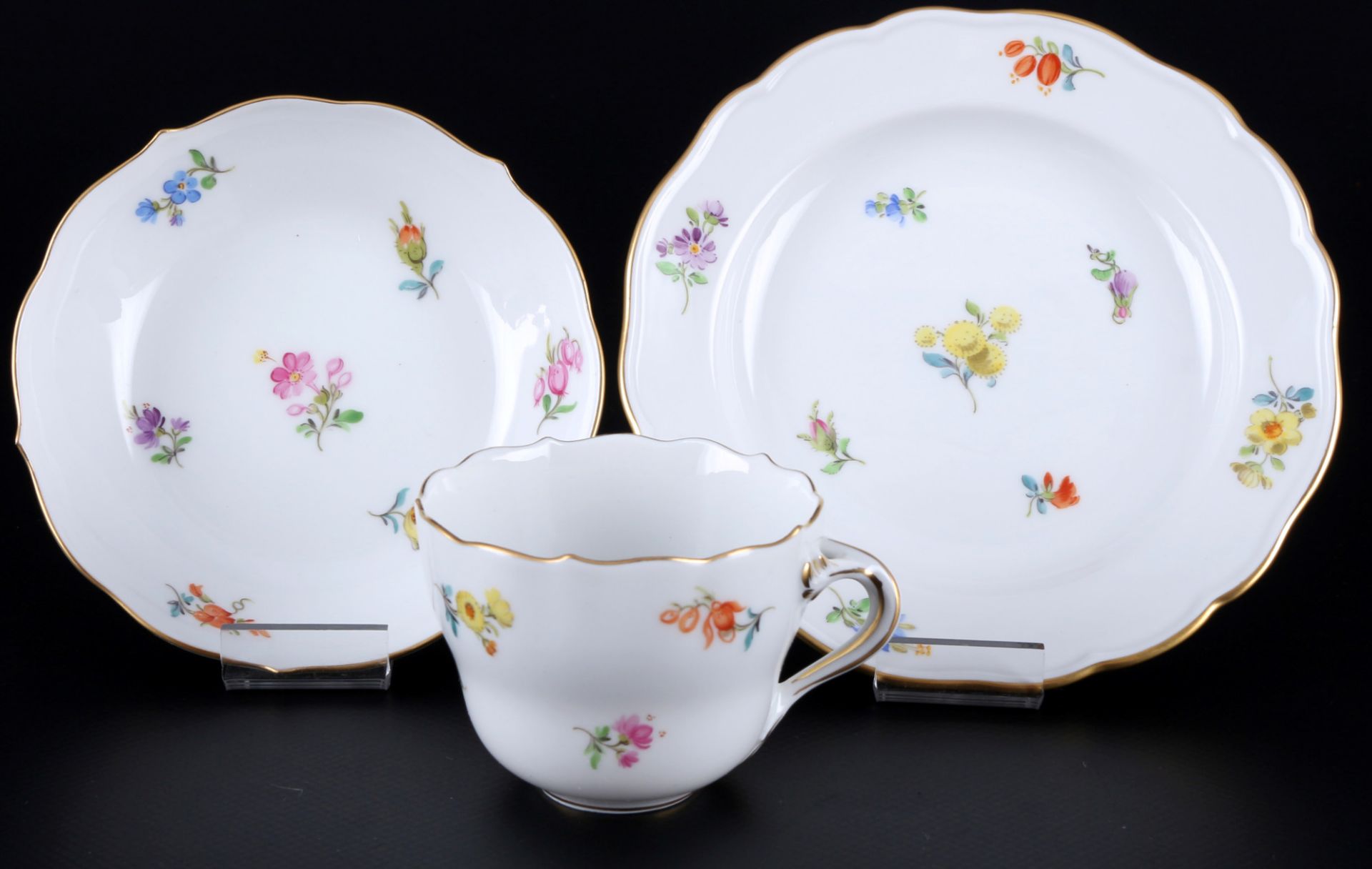 Meissen Streublümchen 11 Mokkagedecke 1.Wahl, mocha coffee cups with dessert plates 1st choice, - Bild 2 aus 3