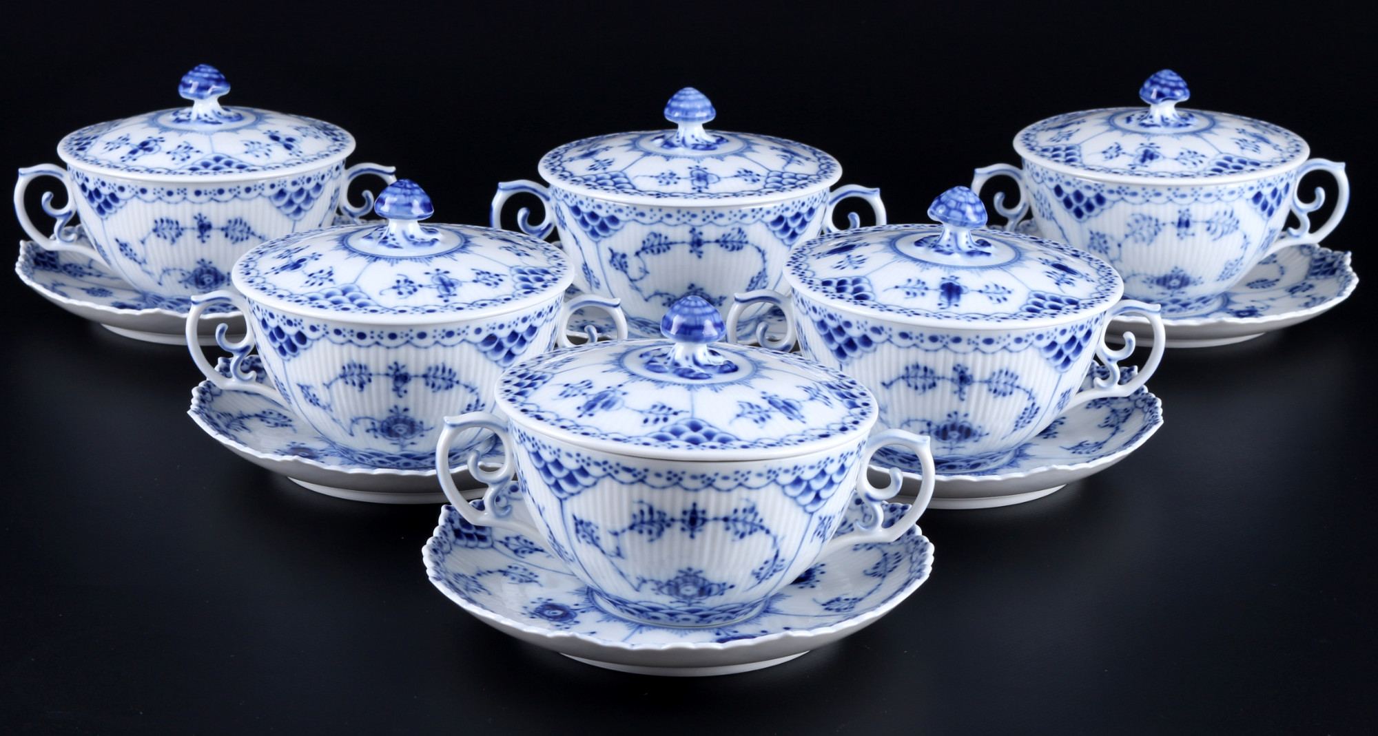 Royal Copenhagen Musselmalet Full Lace 6 soup cups with lid 1228 1st choice, Vollspitze Suppentassen