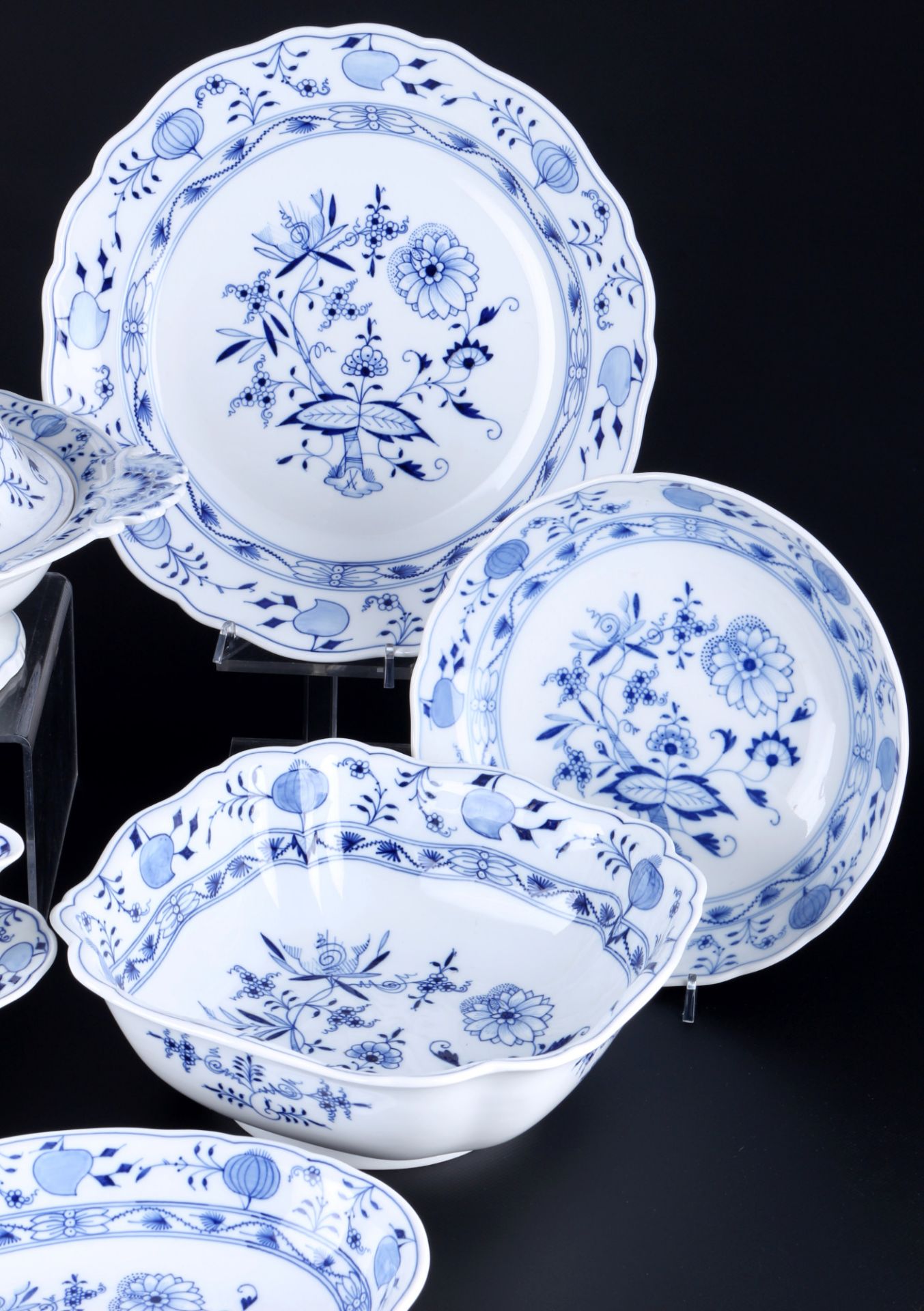 Meissen Zwiebelmuster Speiseservice für 6 Personen 1.Wahl, dinner service for 6 pers. 1st choice, - Bild 5 aus 6