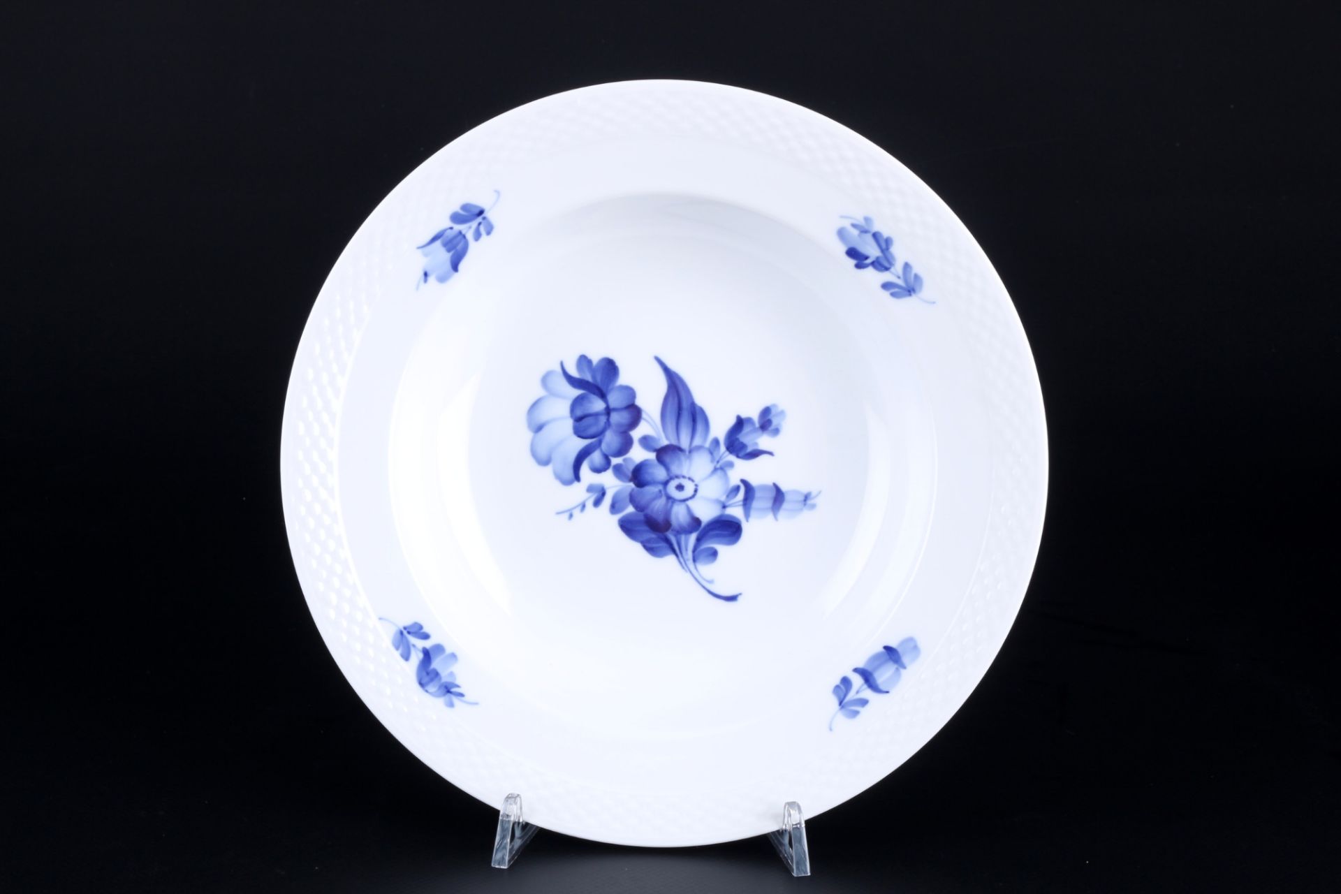 Royal Copenhagen Blaue Blume 6 Speiseteller und 6 Suppenteller, dinner and soup plates, - Bild 3 aus 4