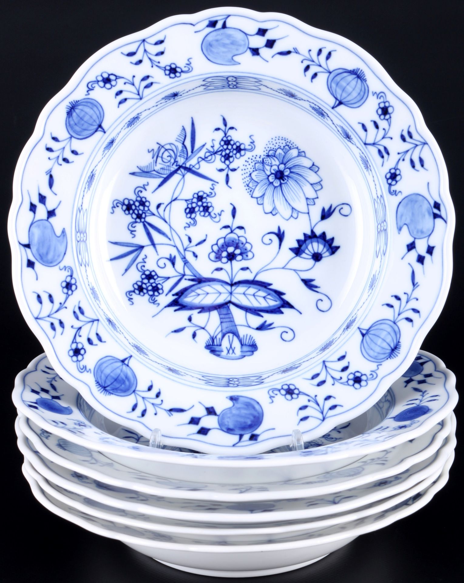 Meissen Zwiebelmuster 6 Suppenteller 1.Wahl, soup plates 1st choice,