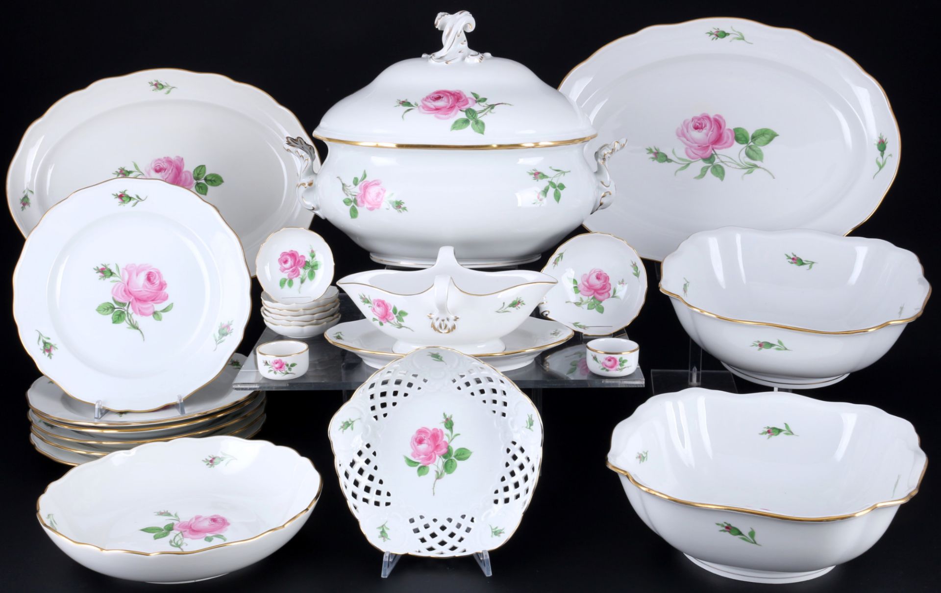 Meissen Red Rose dinner service for 6 persons, Speiseservice für 6 Personen,